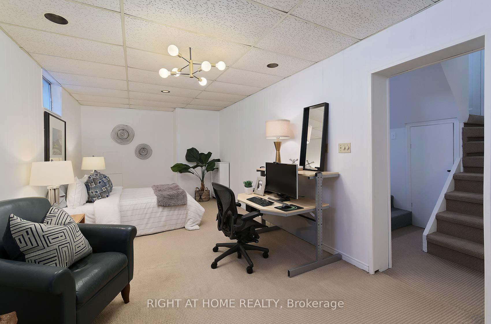 Photo 14 of 498 Scarborough Road, Toronto, East End-Danforth — HOMEH
