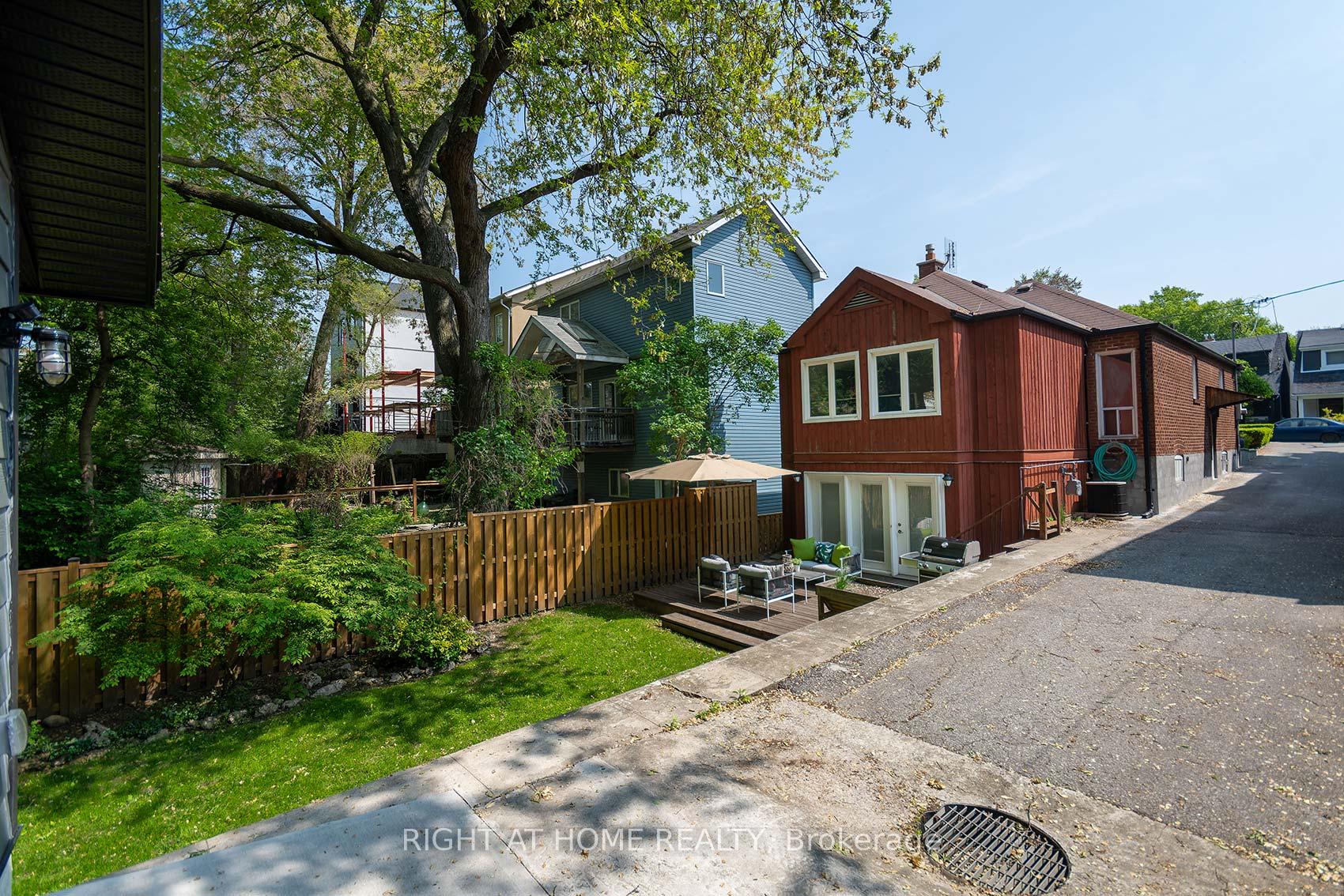 Photo 30 of 498 Scarborough Road, Toronto, East End-Danforth — HOMEH