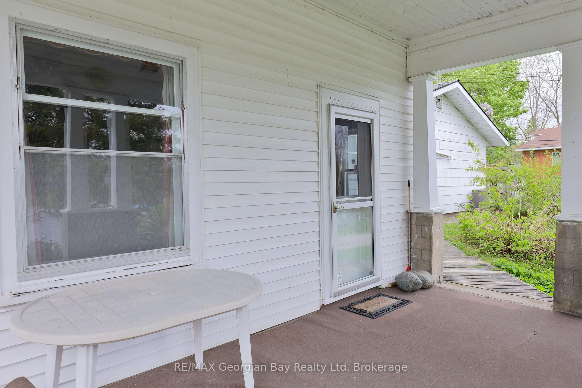 Photo 2 of 770 Sixth Avenue, Tay, Port McNicoll — HOMEH