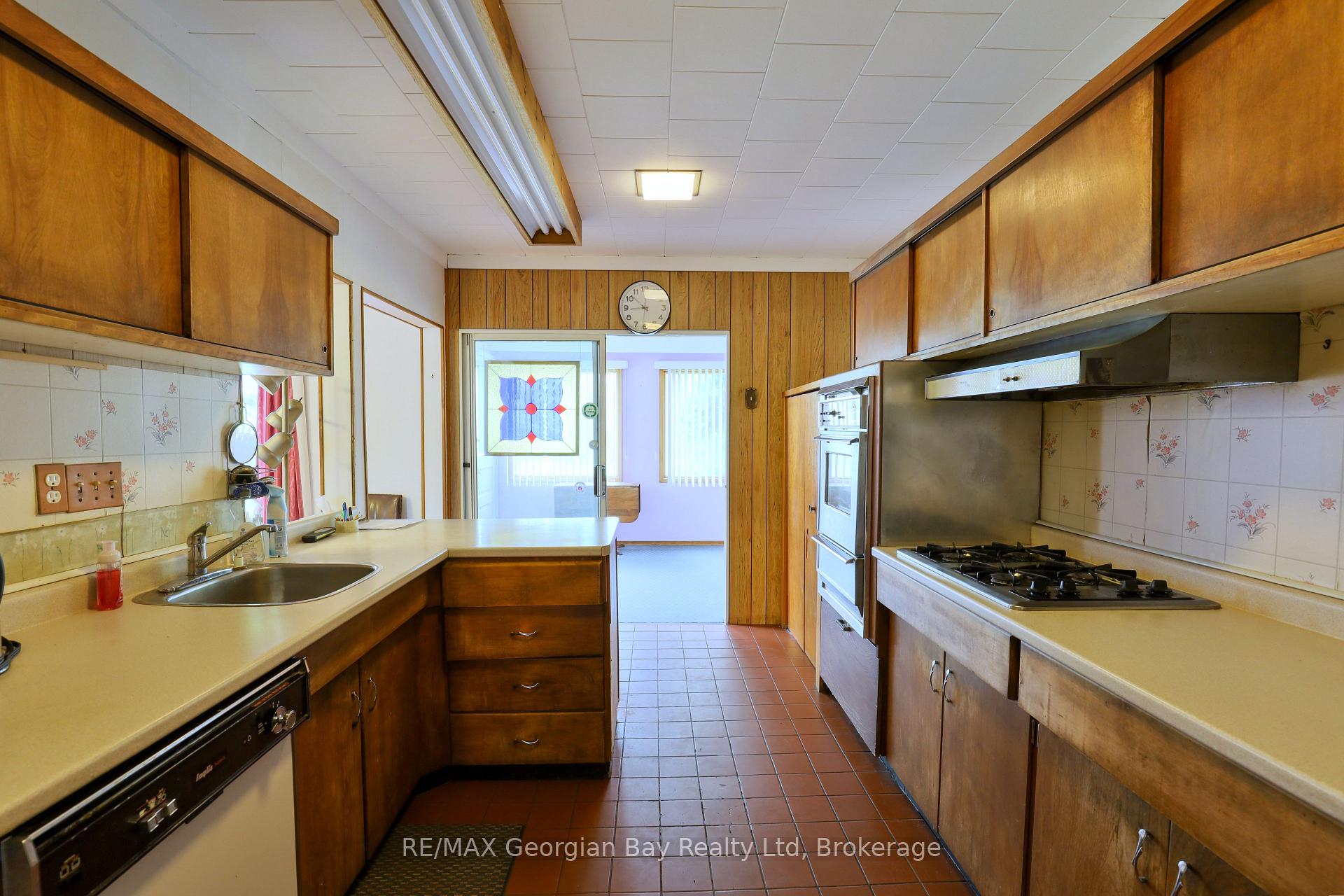 Photo 9 of 770 Sixth Avenue, Tay, Port McNicoll — HOMEH