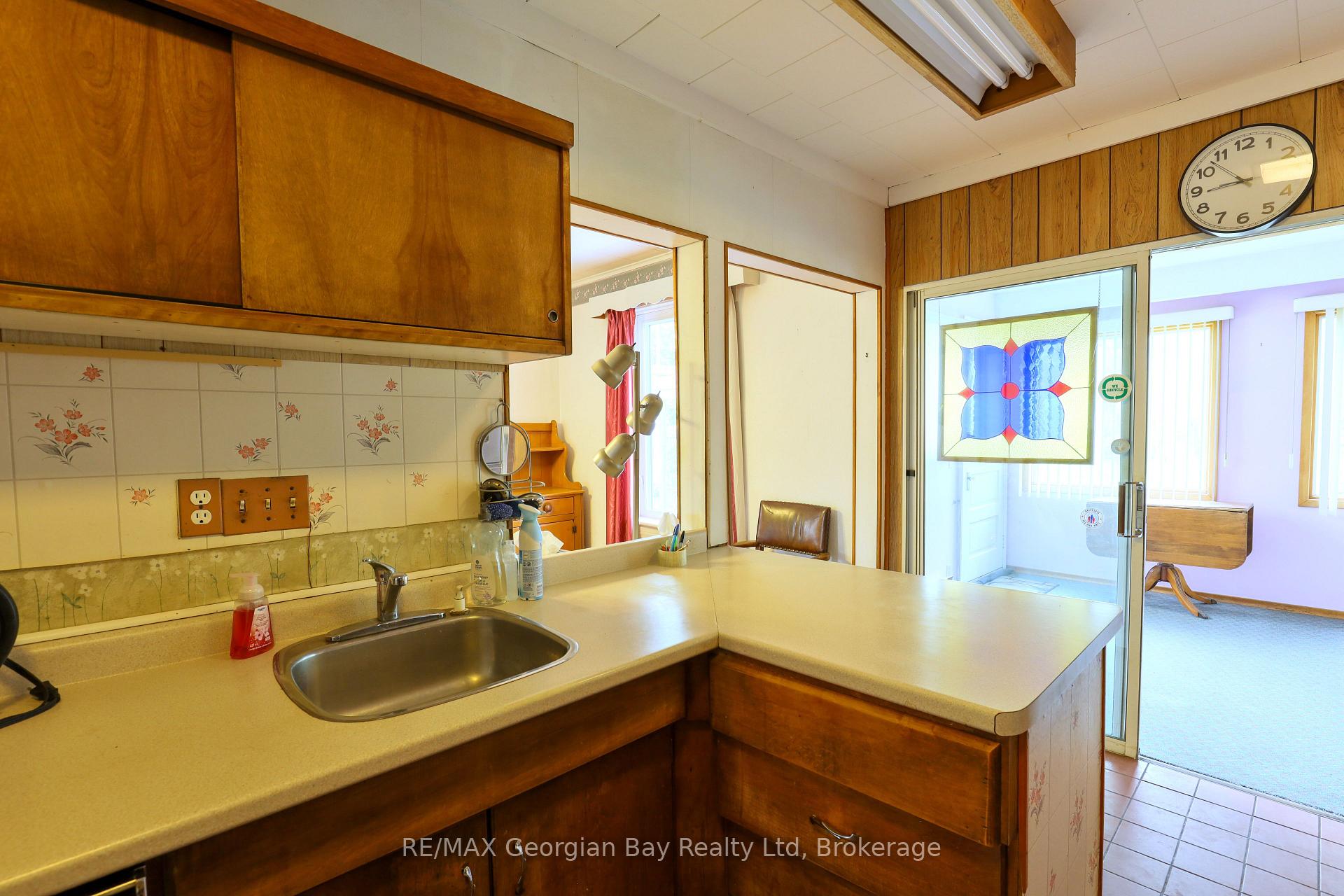 Photo 10 of 770 Sixth Avenue, Tay, Port McNicoll — HOMEH