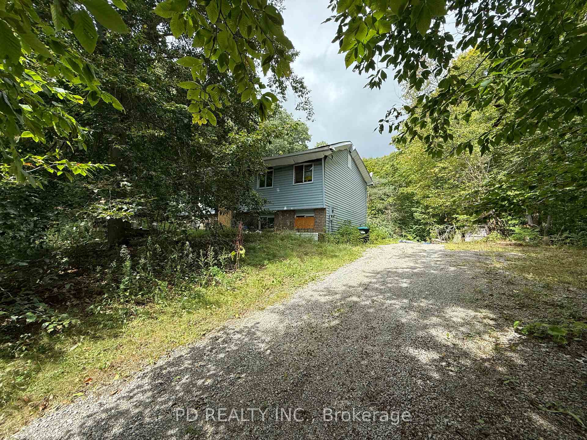 Photo 7 of 162 Farlain Lake Road W, Tiny, Rural Tiny — HOMEH