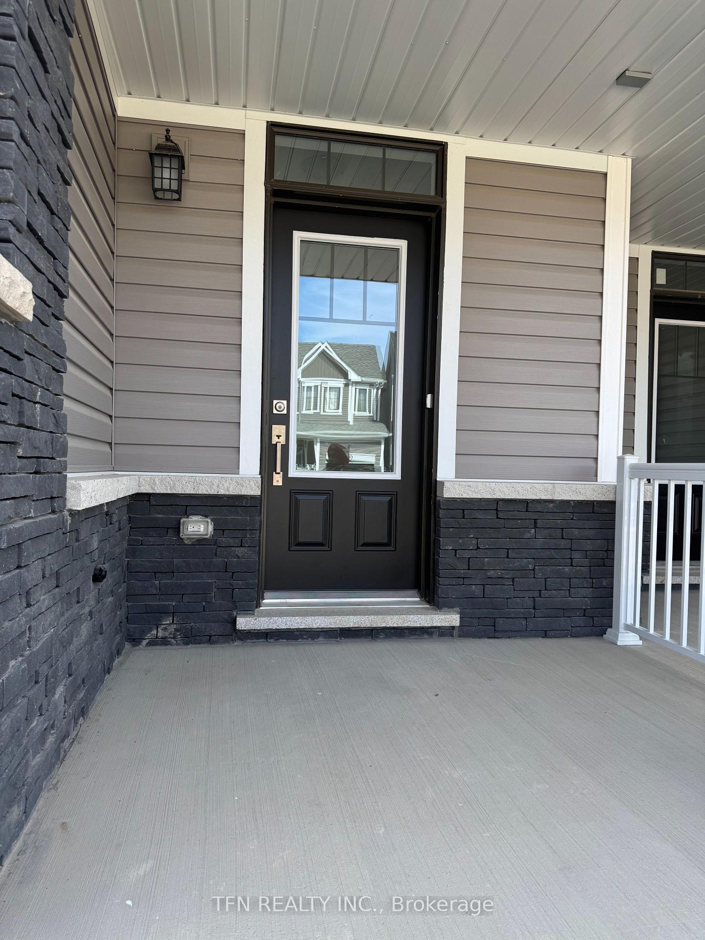 Photo 2 of 75 Brighton Lane NE, Thorold, Rolling Meadows — HOMEH