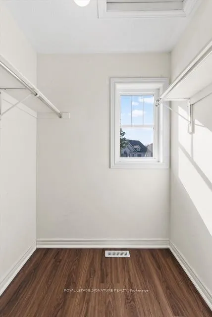 Photo 18 of 35 Fiddlehead Crescent, Hamilton, Waterdown — HOMEH