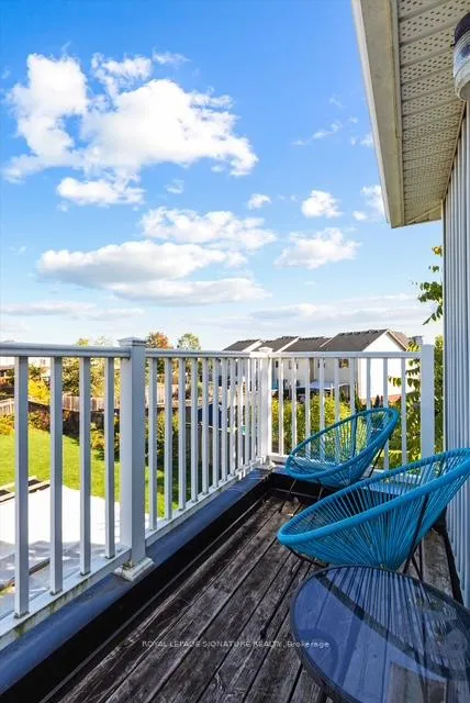 Photo 20 of 35 Fiddlehead Crescent, Hamilton, Waterdown — HOMEH