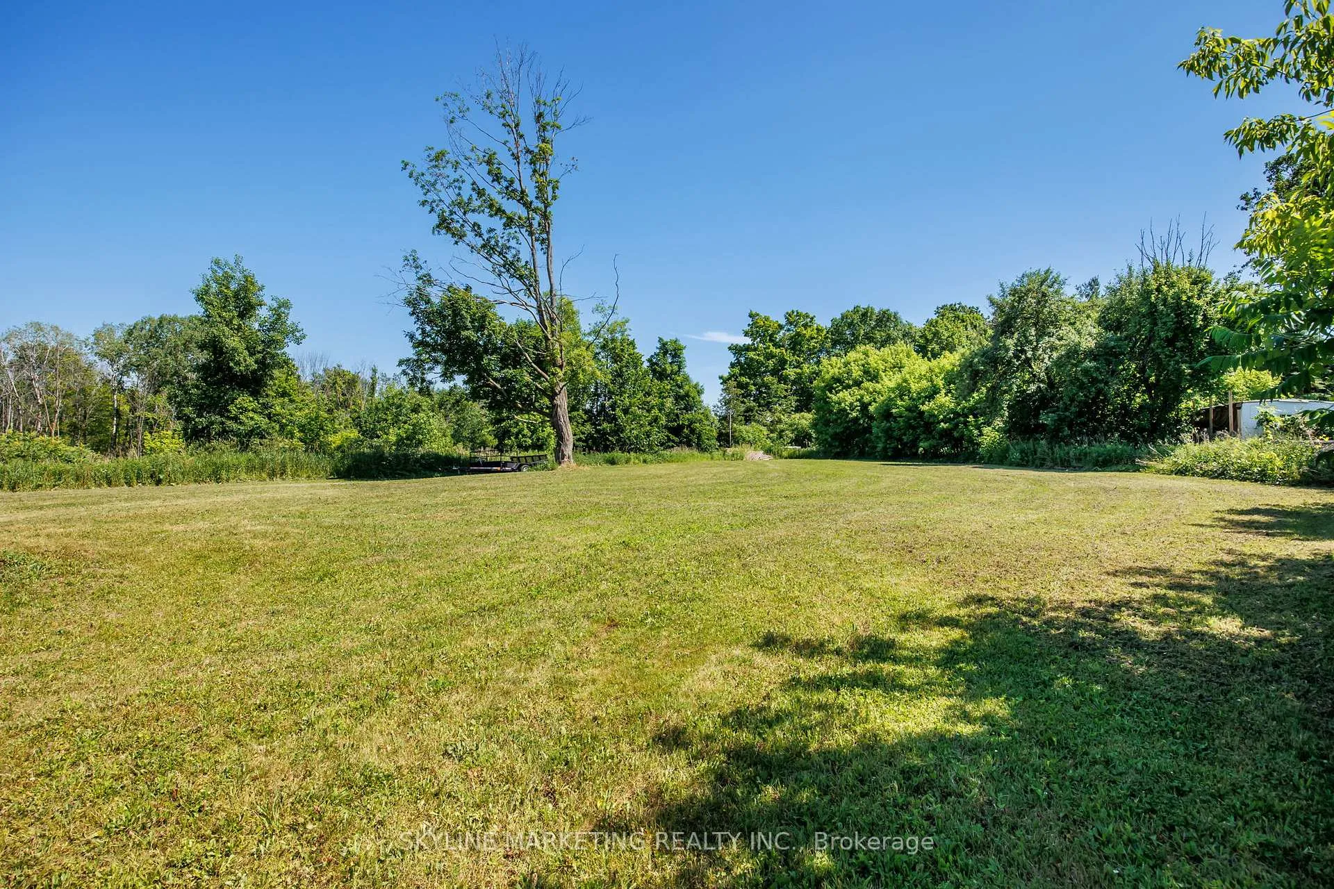 Photo 20 of 871 Front Street, Innisfil, Lefroy — HOMEH