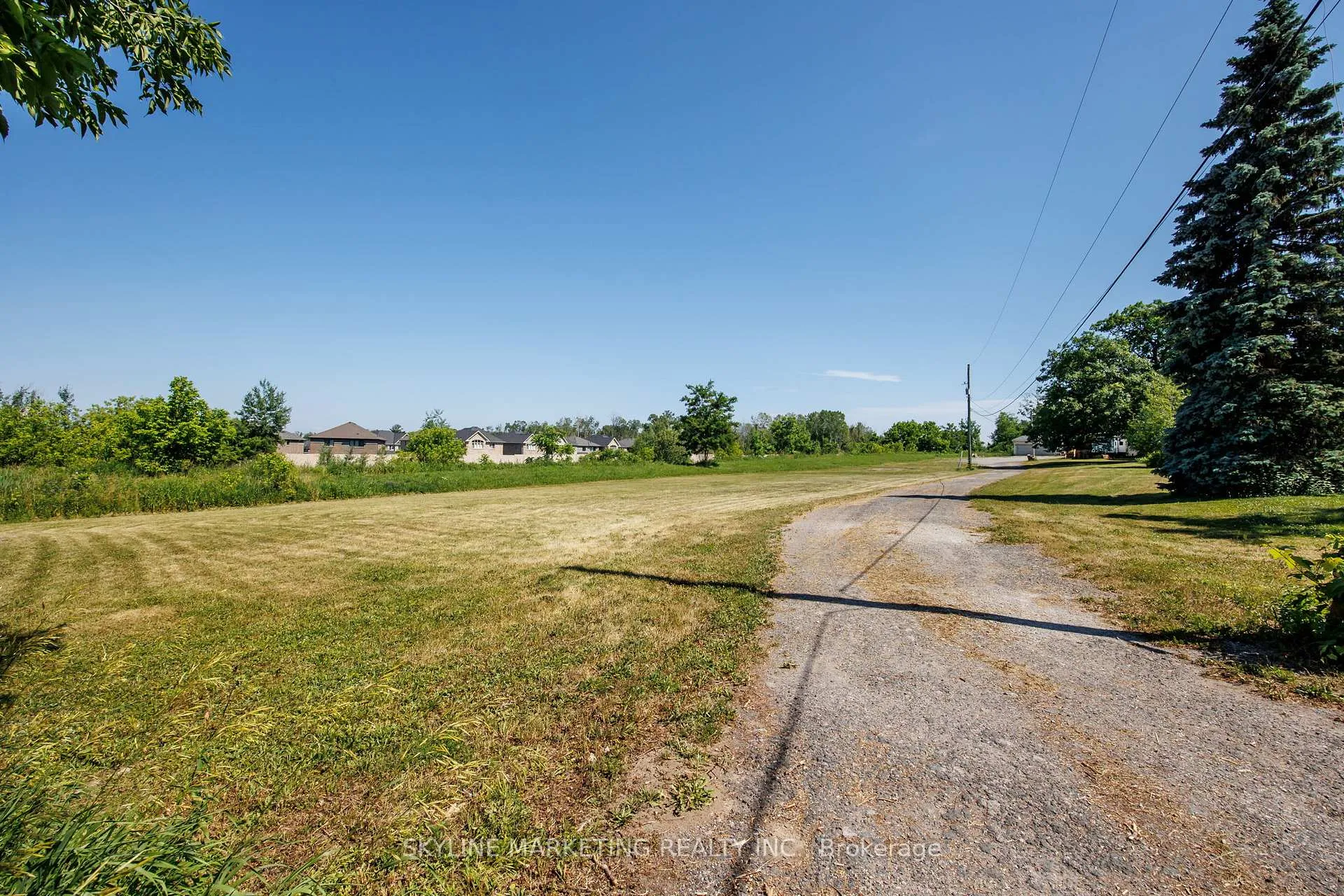 Photo 25 of 871 Front Street, Innisfil, Lefroy — HOMEH