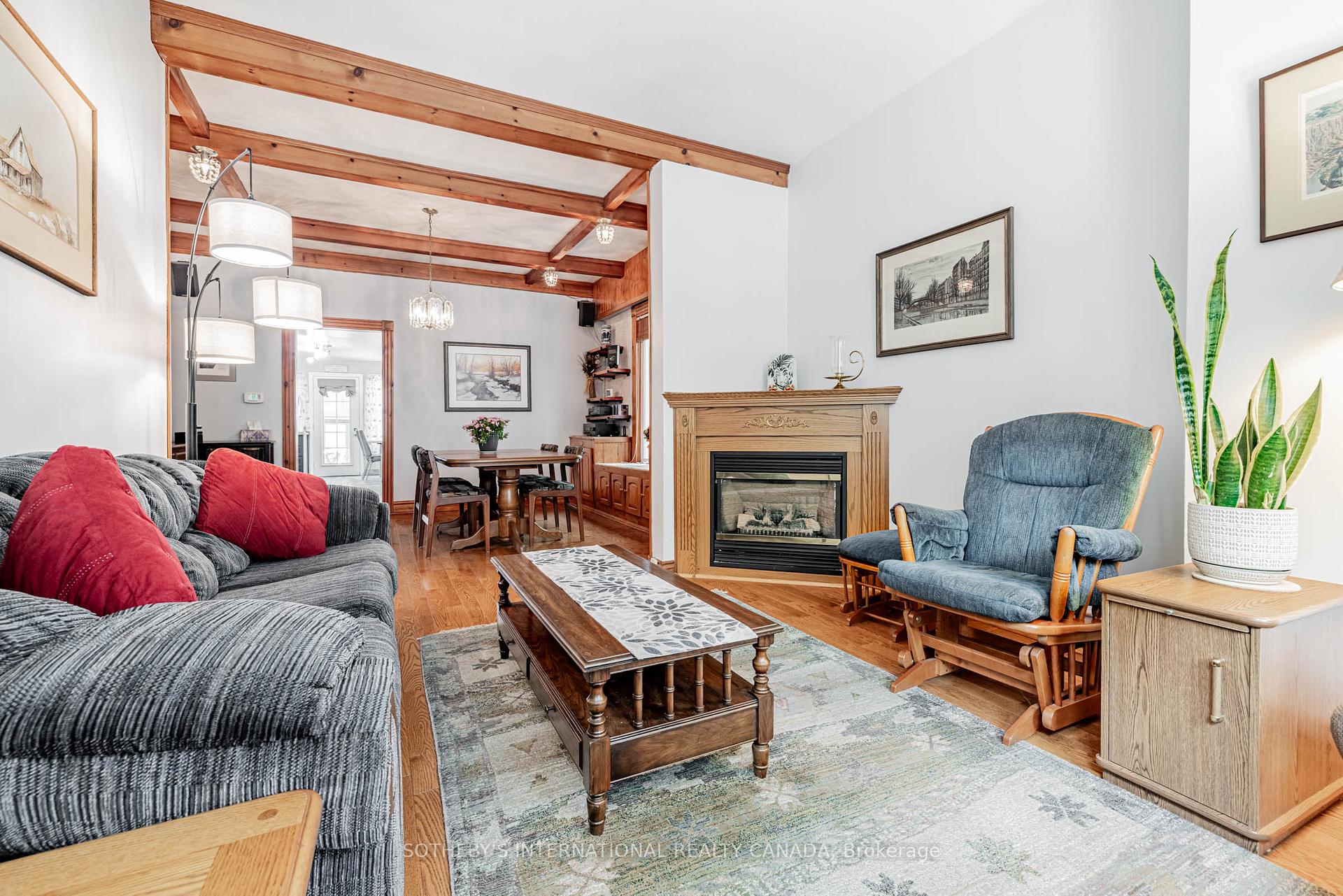 Photo 7 of 28 Benlamond Avenue, Toronto, The Beaches — HOMEH