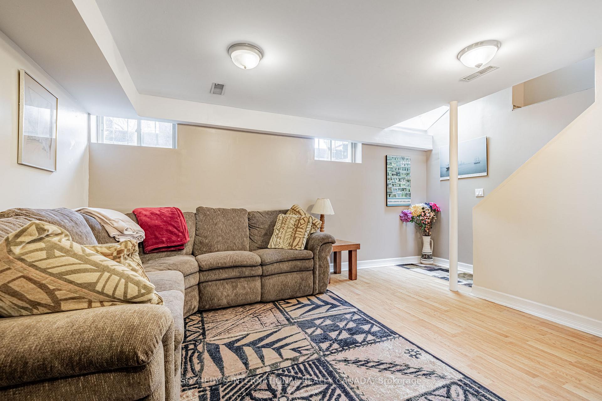 Photo 35 of 28 Benlamond Avenue, Toronto, The Beaches — HOMEH