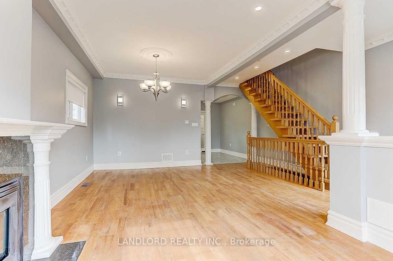 Photo 15 of 34 Jesmond Avenue, Toronto, Oakwood Village — HOMEH