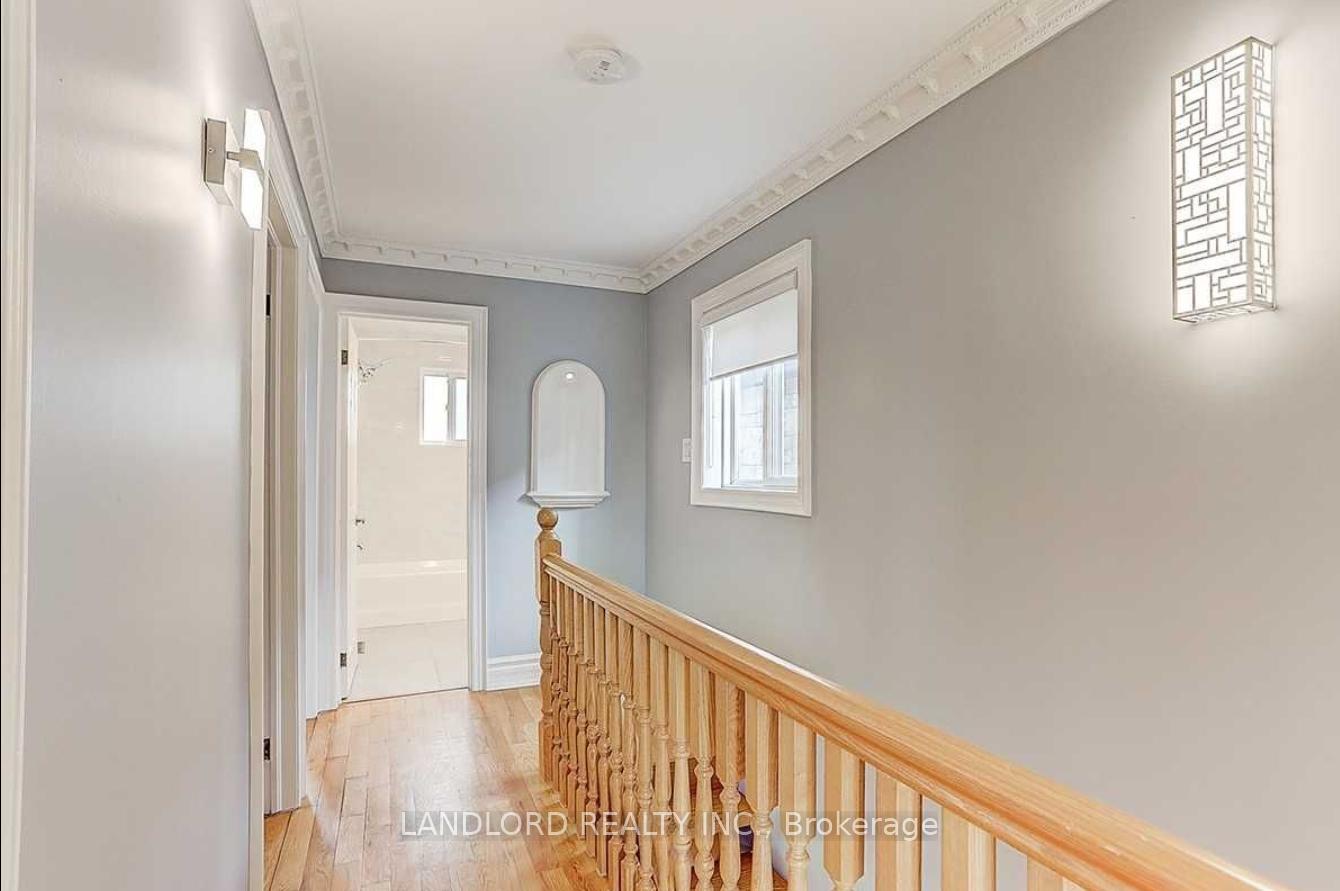 Photo 19 of 34 Jesmond Avenue, Toronto, Oakwood Village — HOMEH