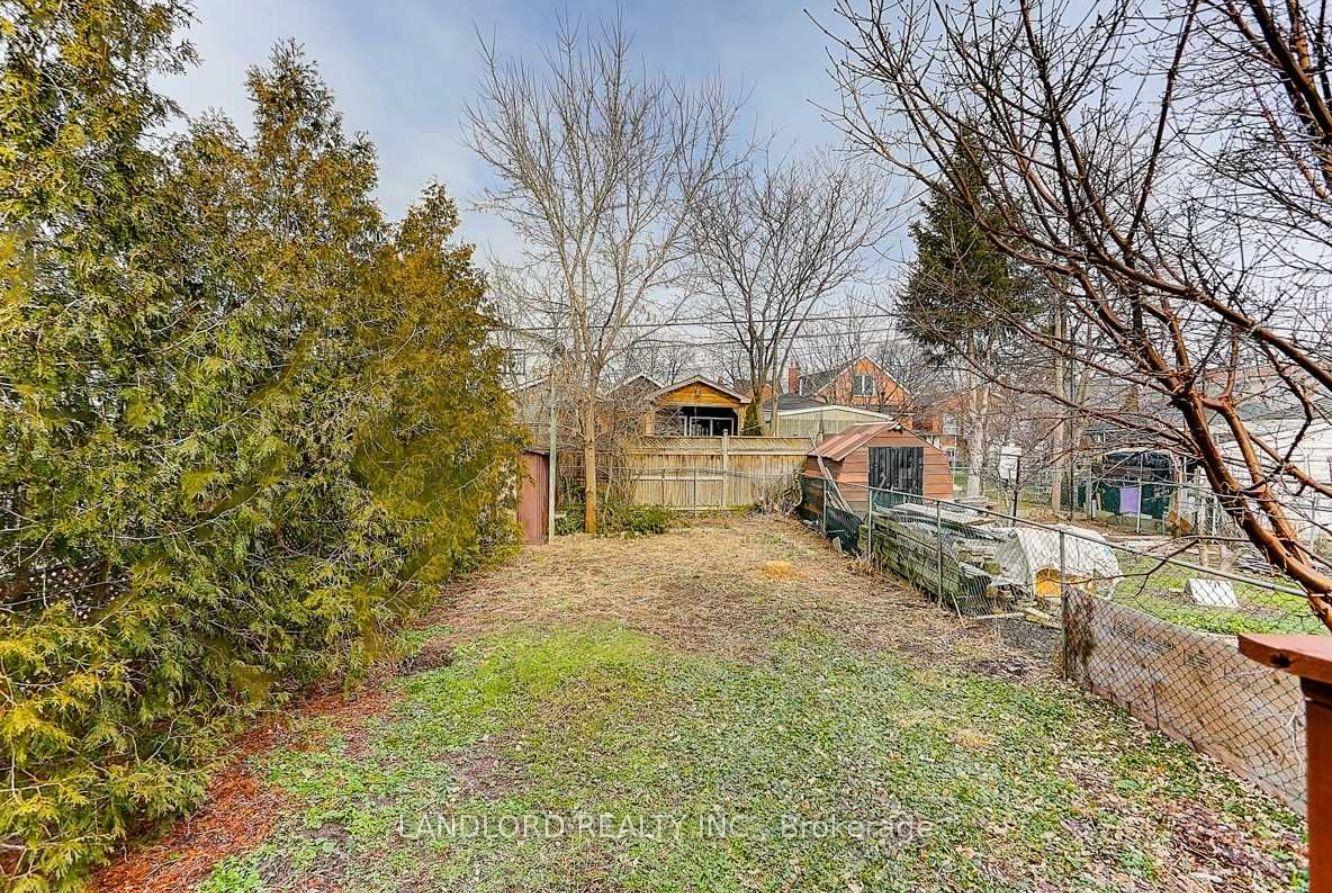 Photo 37 of 34 Jesmond Avenue, Toronto, Oakwood Village — HOMEH