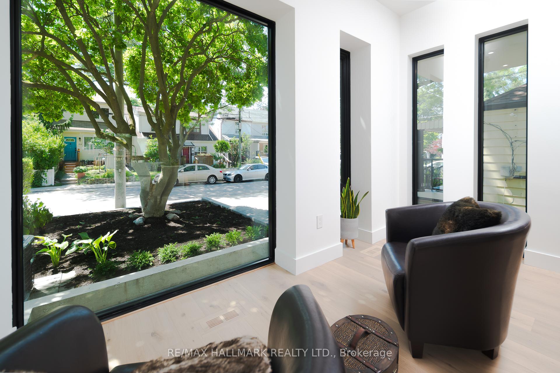 Photo 10 of 269 Coleridge Avenue, Toronto, Woodbine-Lumsden — HOMEH