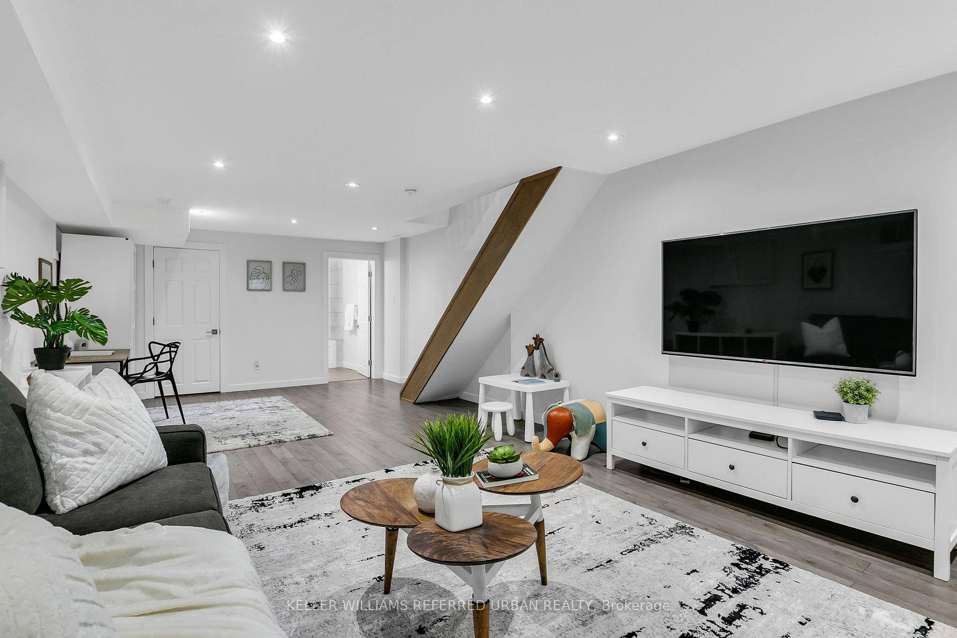 Photo 31 of 40 Mallon Avenue, Toronto, South Riverdale — HOMEH