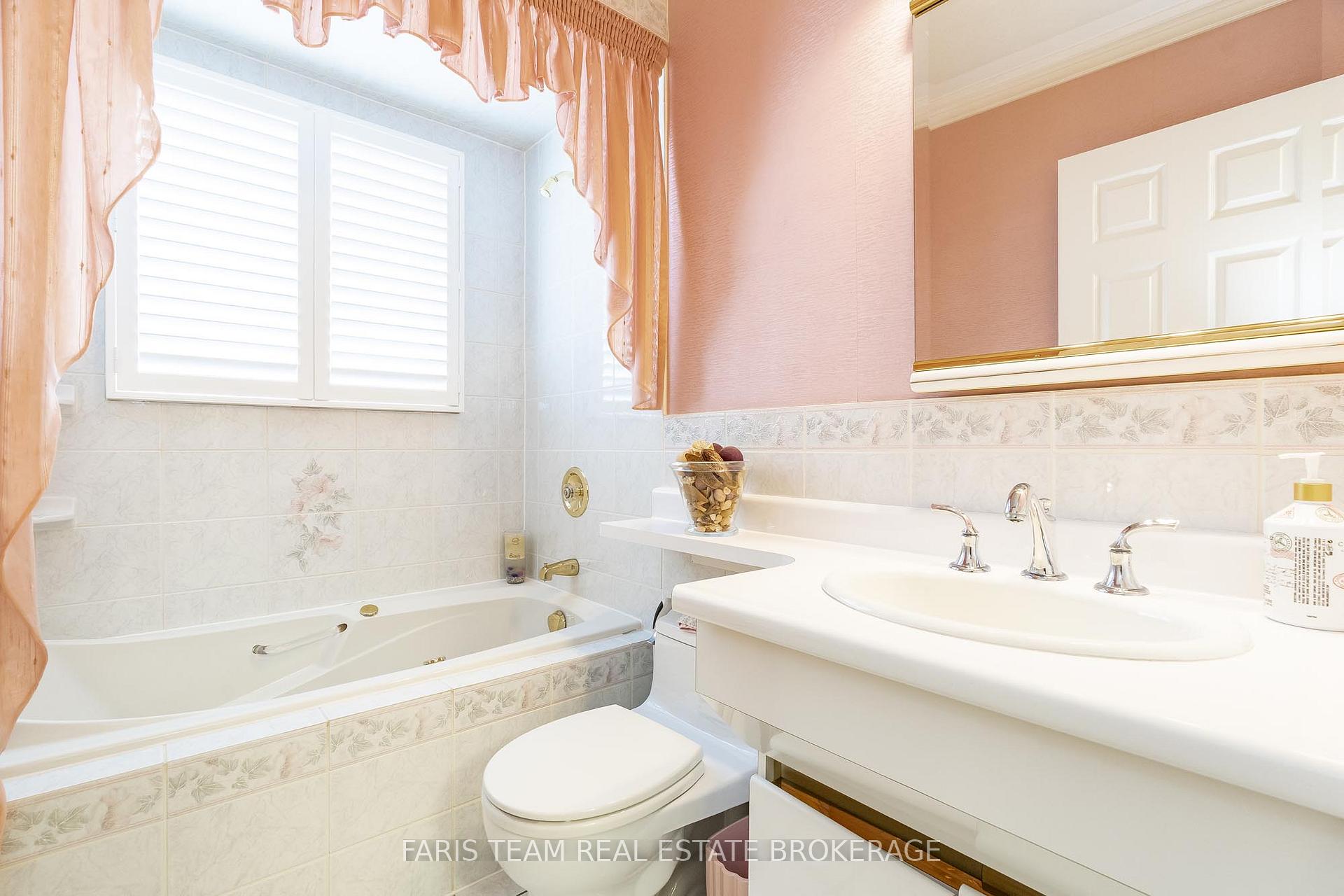 Photo 19 of 707 9th Avenue, Tay, Port McNicoll — HOMEH