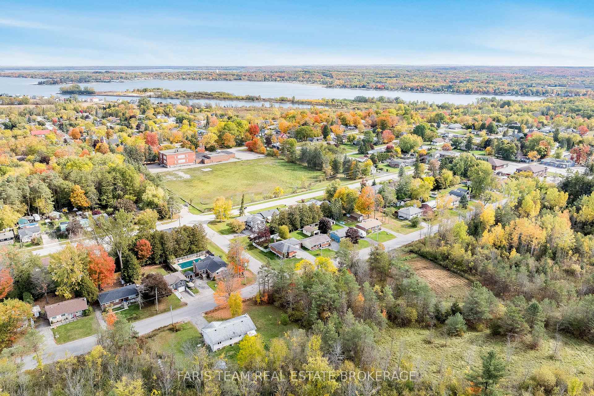 Photo 37 of 707 9th Avenue, Tay, Port McNicoll — HOMEH