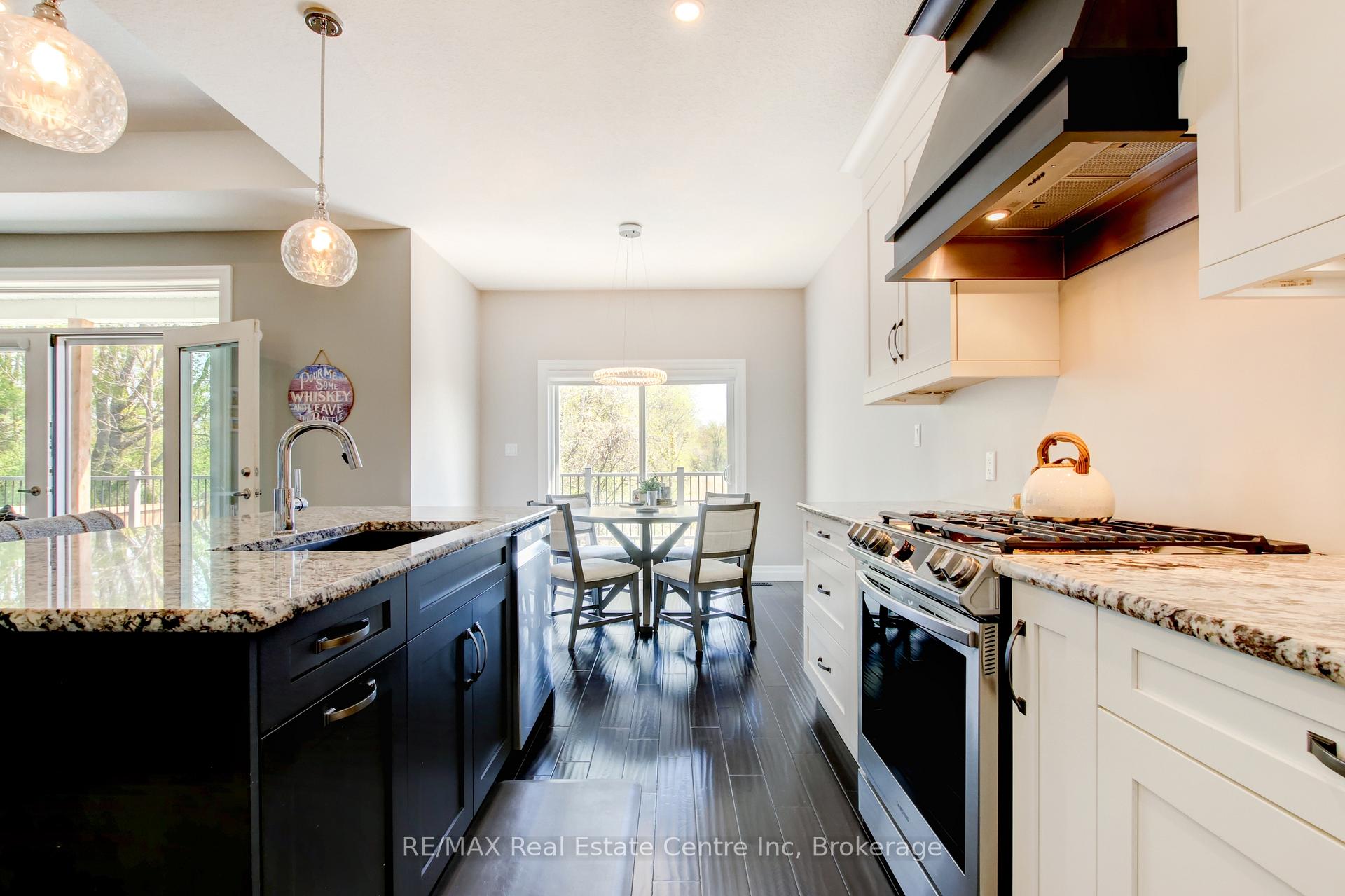 Photo 16 of 98 Mill Pond Crescent, Thames Centre, Rural Thames Centre — HOMEH