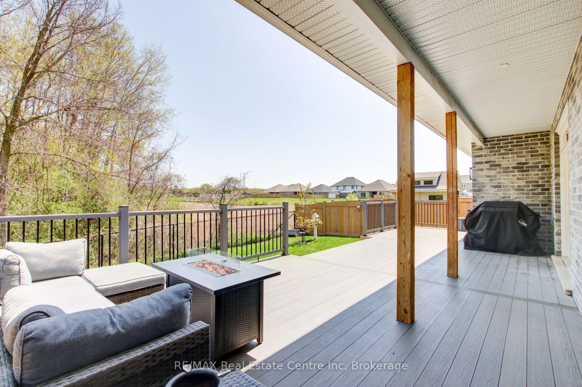 Photo 34 of 98 Mill Pond Crescent, Thames Centre, Rural Thames Centre — HOMEH