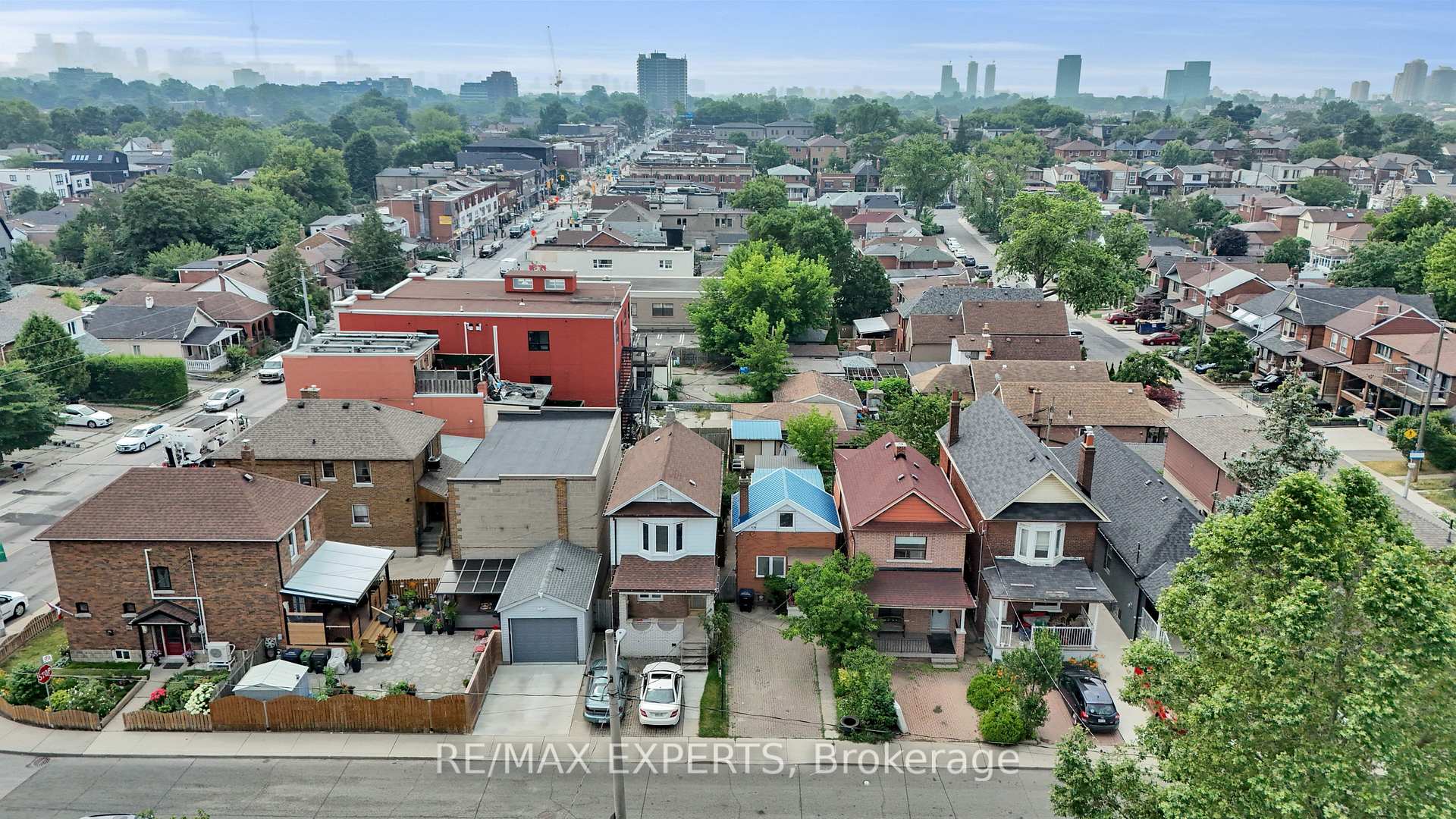 Photo 4 of 3 Hanson Road, Toronto, Oakwood Village — HOMEH