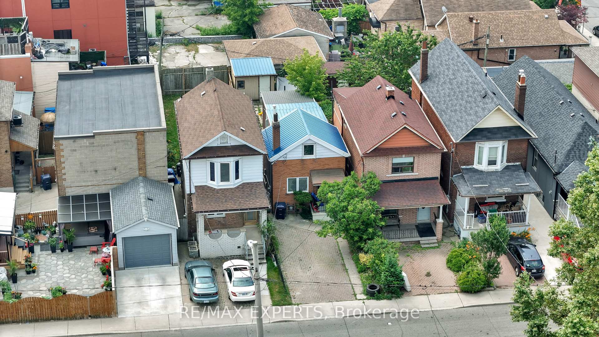 Photo 8 of 3 Hanson Road, Toronto, Oakwood Village — HOMEH