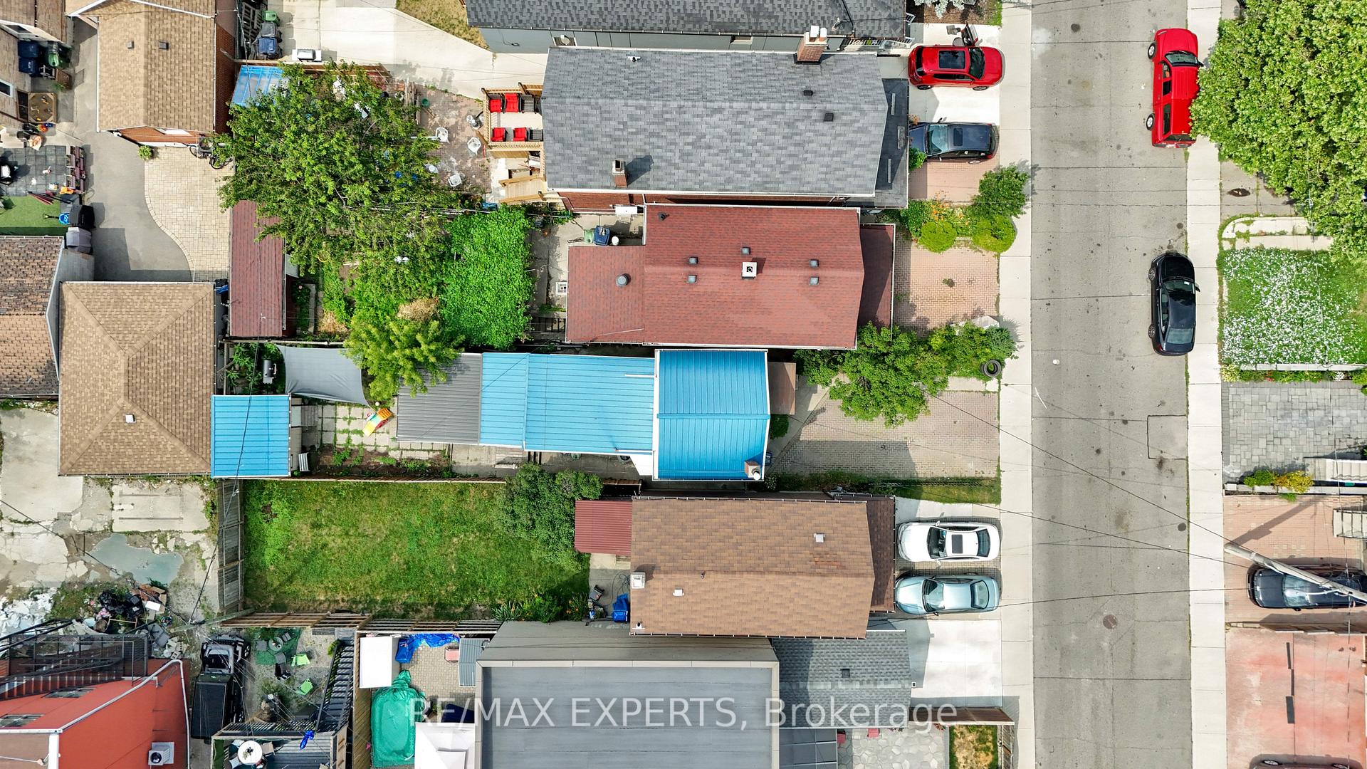 Photo 9 of 3 Hanson Road, Toronto, Oakwood Village — HOMEH