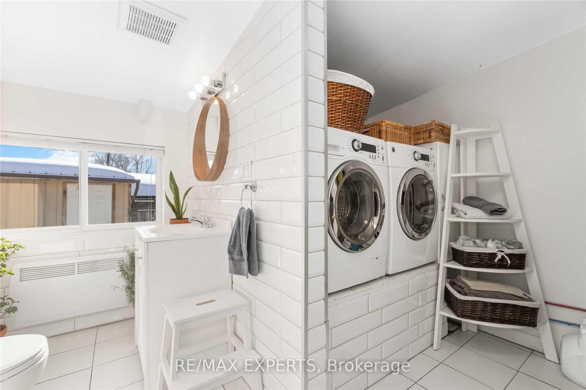 Photo 27 of 3 Hanson Road, Toronto, Oakwood Village — HOMEH