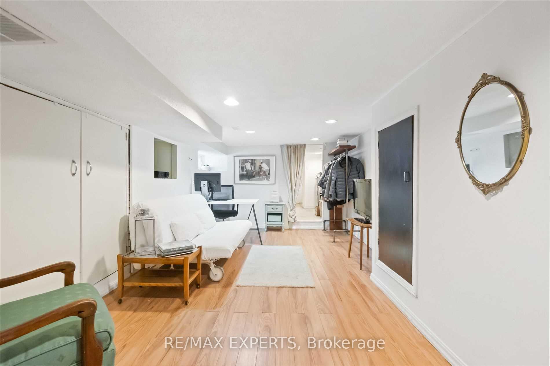 Photo 32 of 3 Hanson Road, Toronto, Oakwood Village — HOMEH