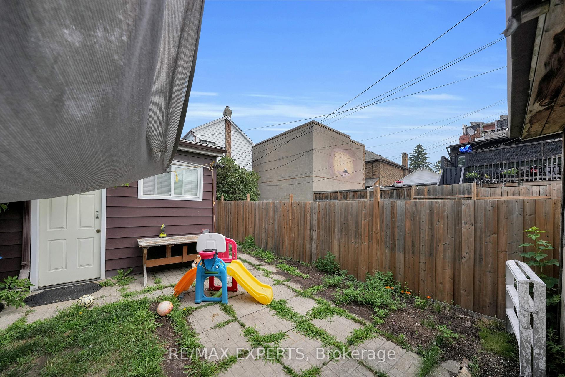 Photo 37 of 3 Hanson Road, Toronto, Oakwood Village — HOMEH