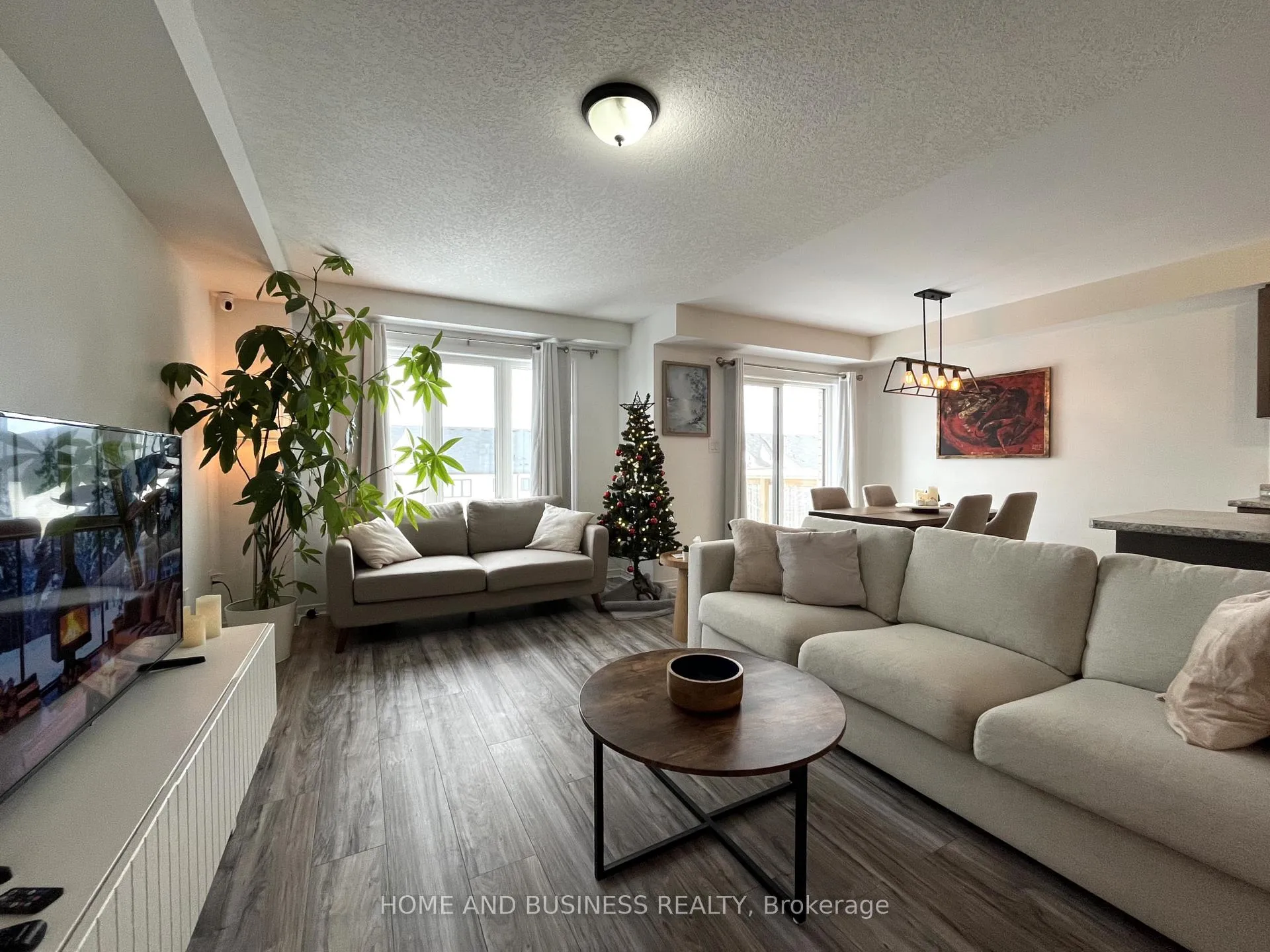 Photo 9 of 25 Allcroft Court, Hamilton, Stoney Creek — HOMEH