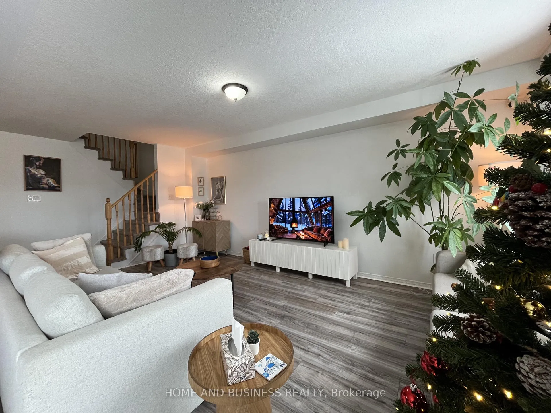 Photo 20 of 25 Allcroft Court, Hamilton, Stoney Creek — HOMEH