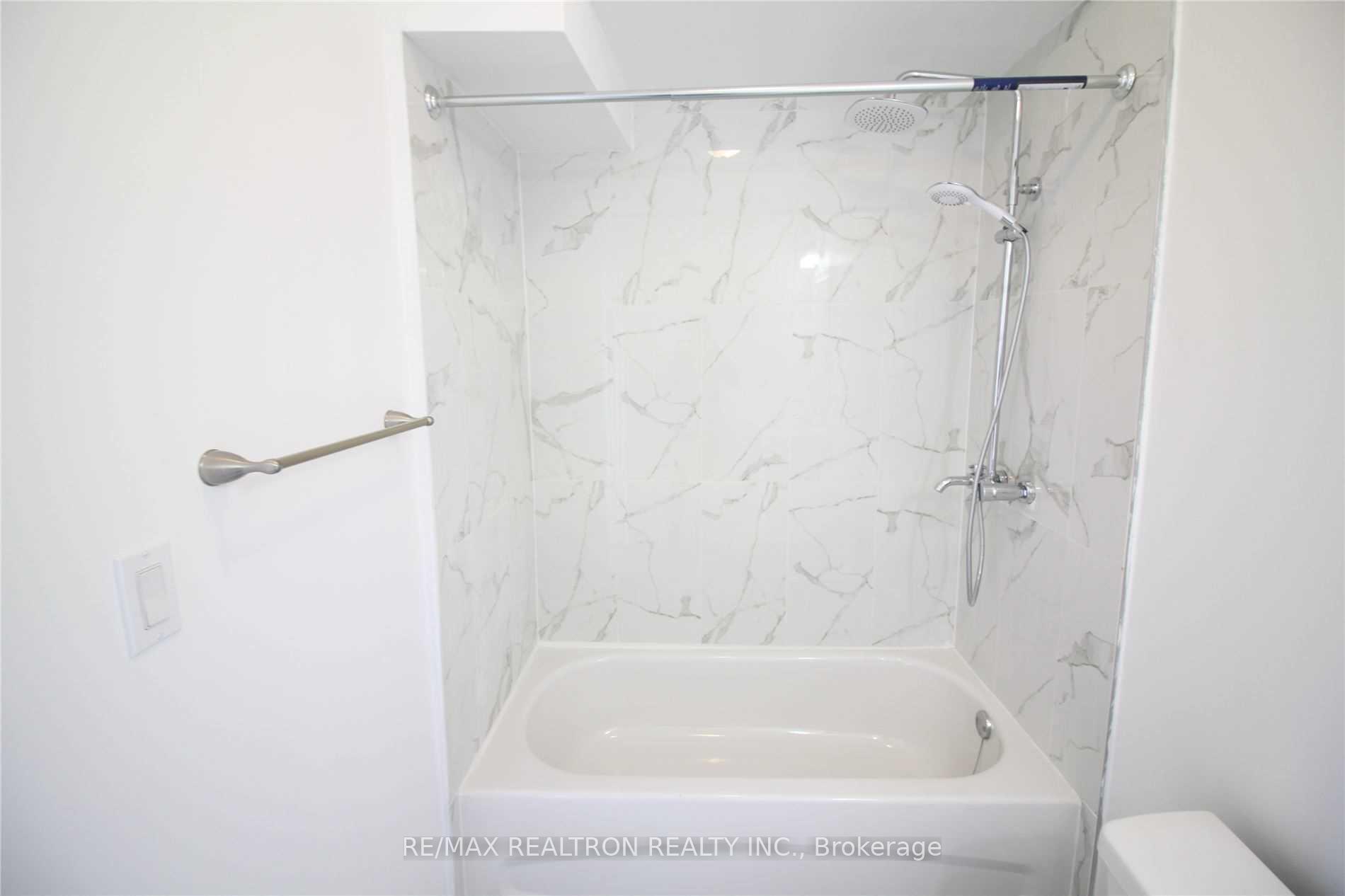 Photo 5 of Unit 2, 231 Christie Street, Toronto, The Annex — HOMEH
