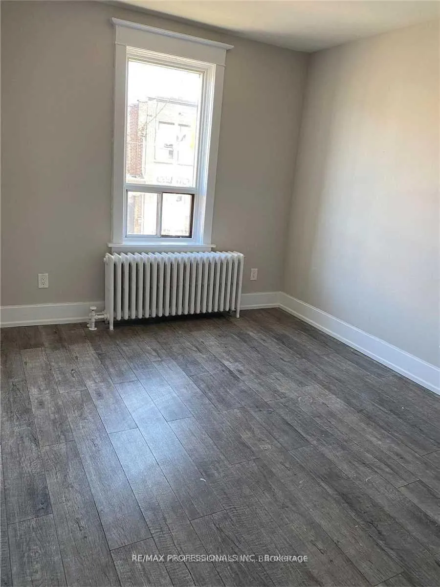 Photo 5 of Unit 2nd Floor, 2 Rogers Road, Toronto, Oakwood Village — HOMEH