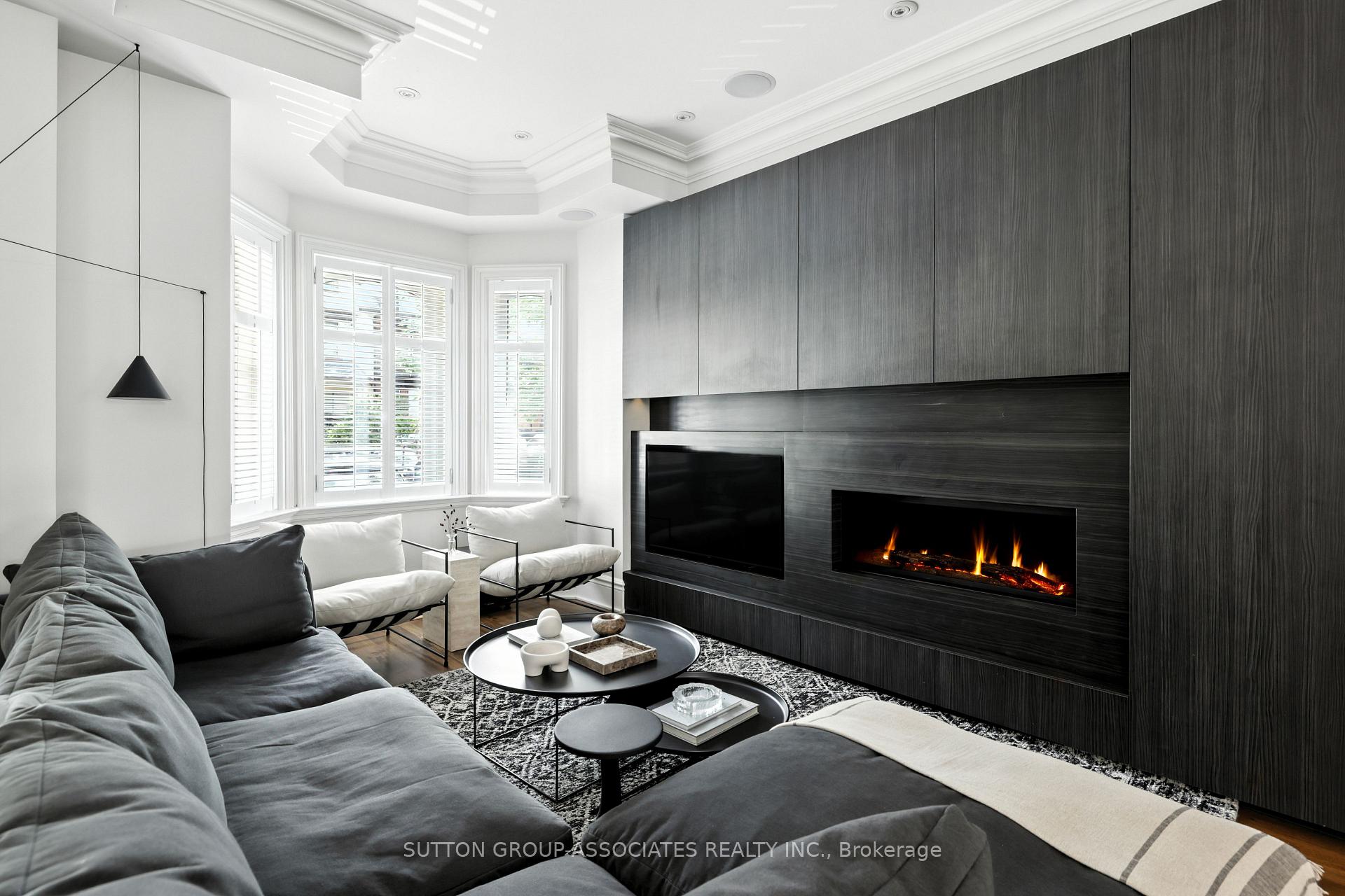 Photo 4 of 330 Markham Street, Toronto, Palmerston-Little Italy — HOMEH