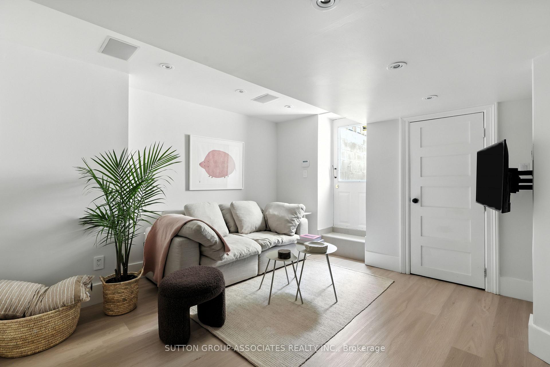 Photo 21 of 330 Markham Street, Toronto, Palmerston-Little Italy — HOMEH