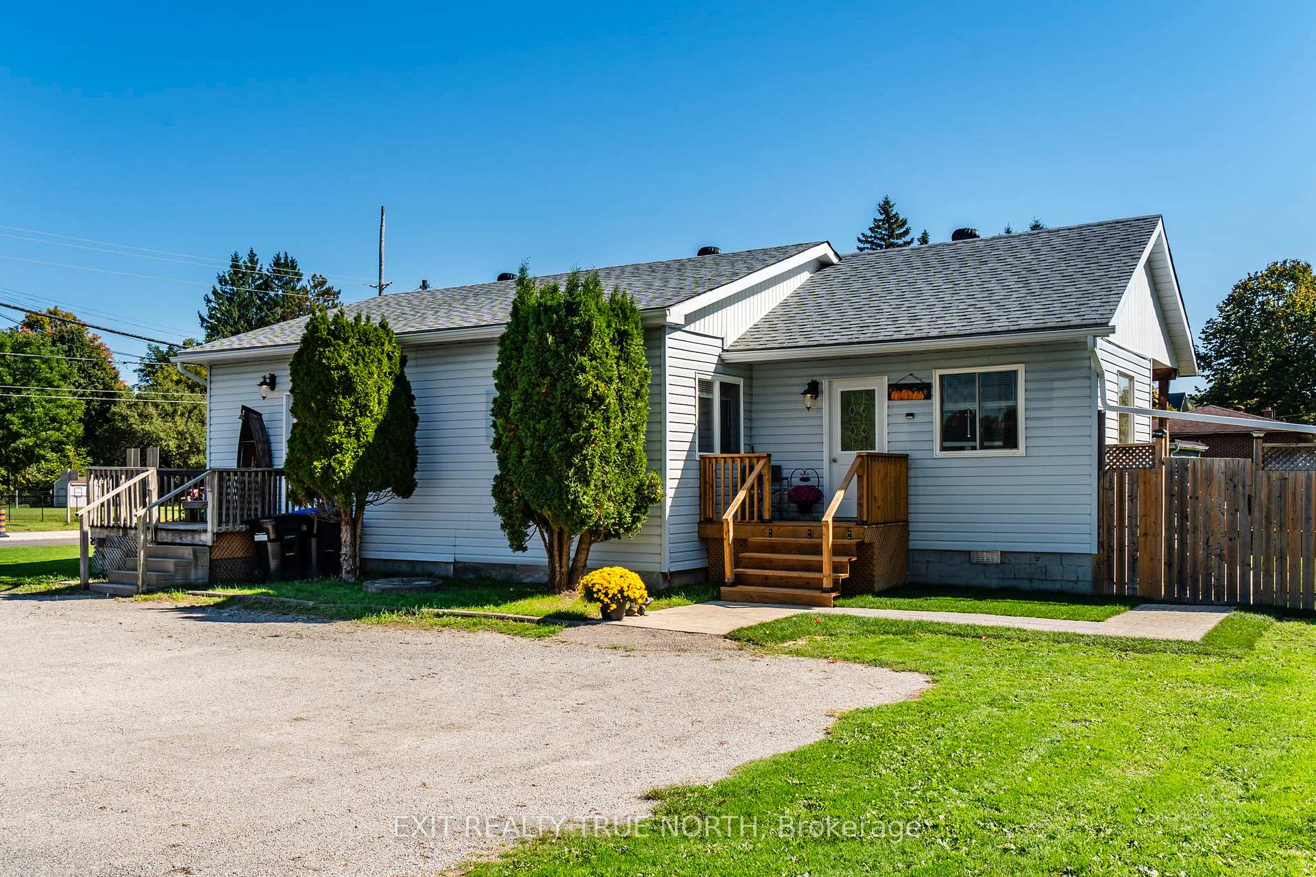 Photo 1 of 8254 93 Highway, Tiny, Wyebridge — HOMEH