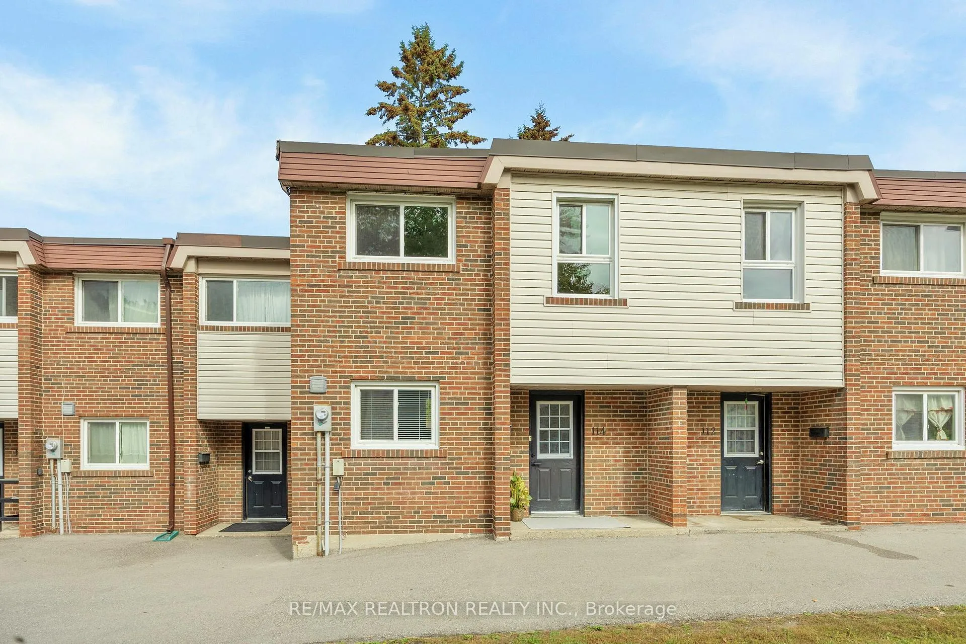 Front of Unit 114, 65 Godstone Road