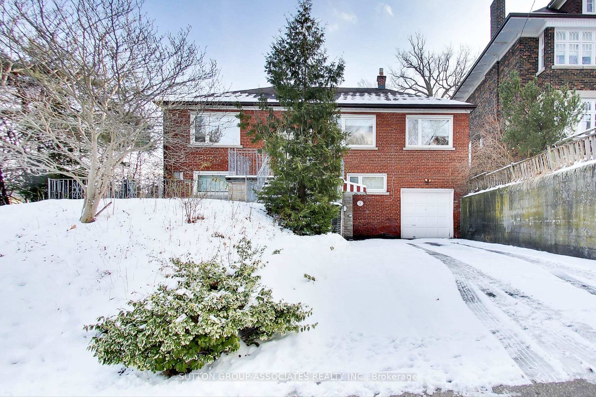 Photo 1 of 1 Burlington Crescent, Toronto, Wychwood — HOMEH