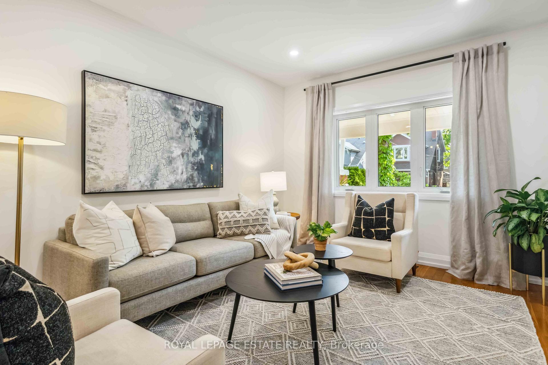 Photo 5 of 166 Bingham Avenue, Toronto, East End-Danforth — HOMEH
