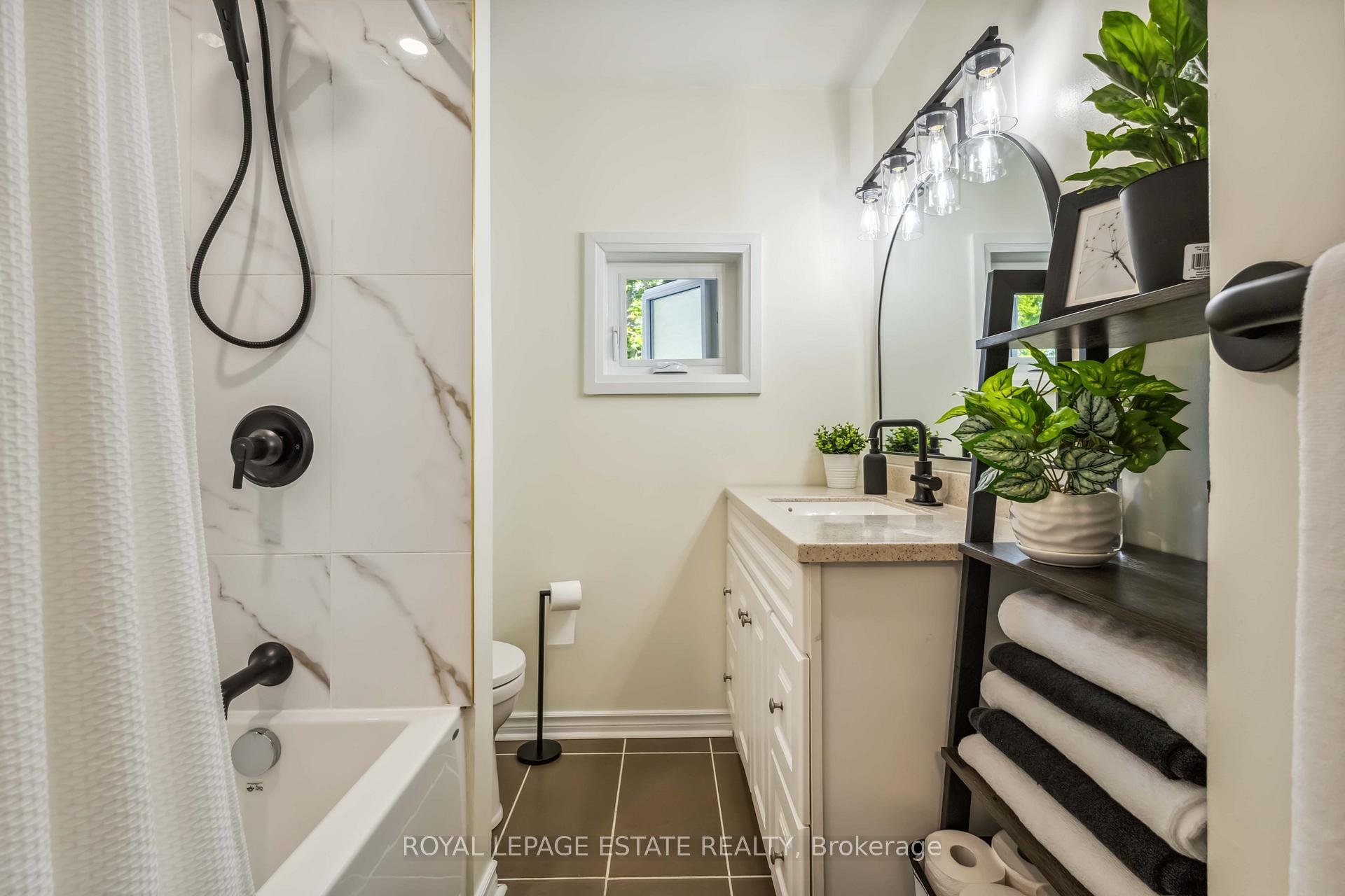 Photo 26 of 166 Bingham Avenue, Toronto, East End-Danforth — HOMEH