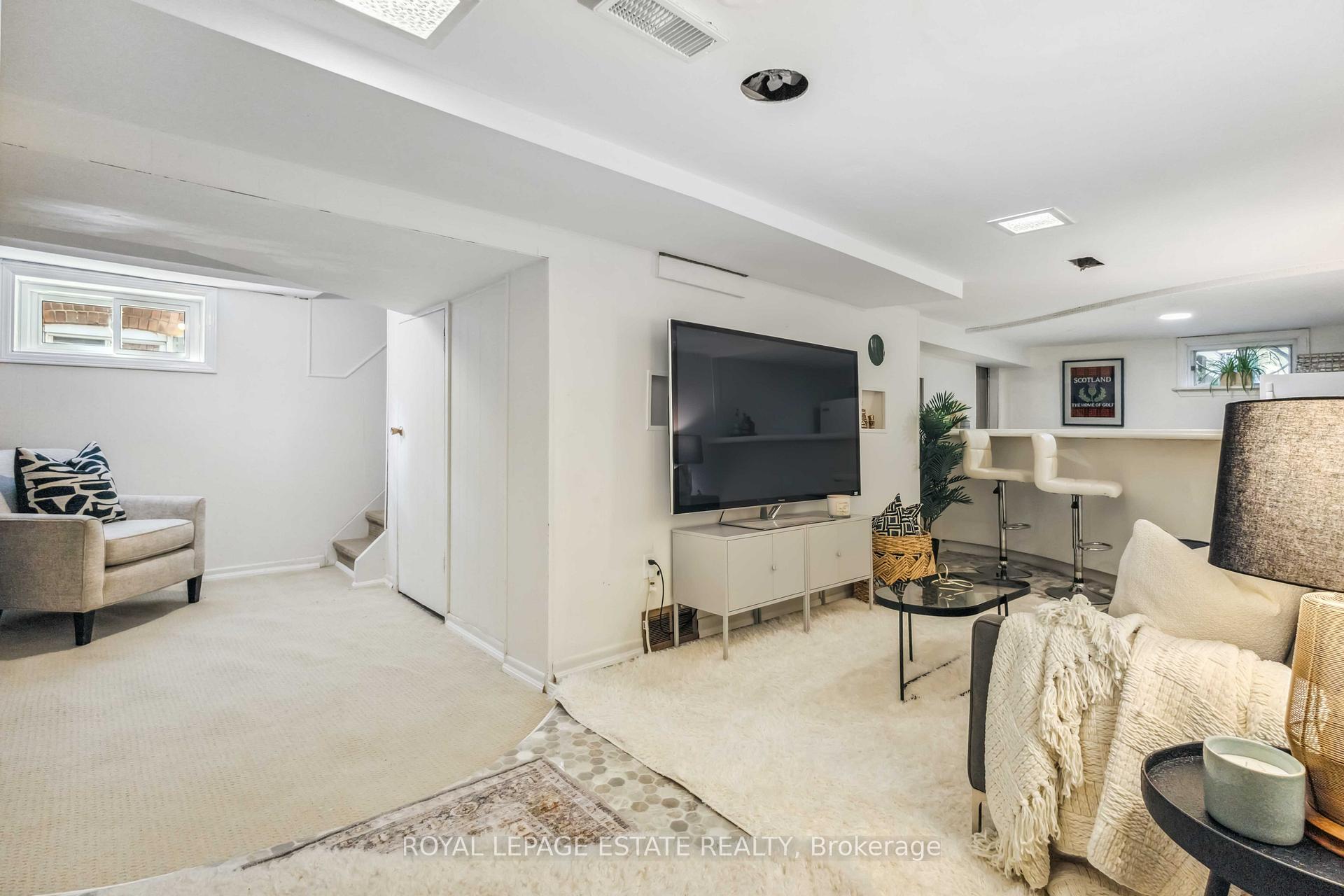 Photo 29 of 166 Bingham Avenue, Toronto, East End-Danforth — HOMEH