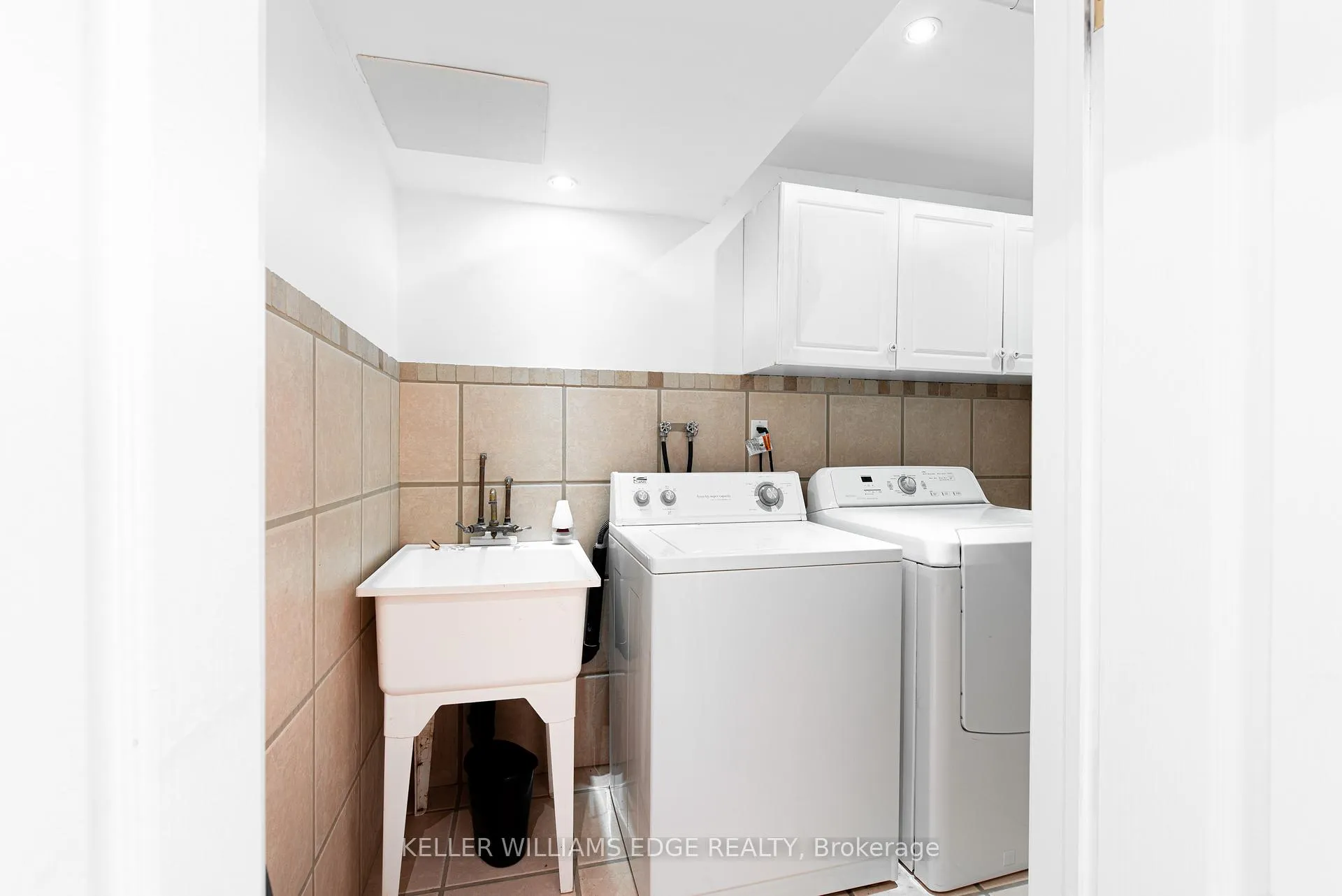 Photo 28 of Unit Room 2, 119 Summers Drive, Thorold, Confederation Heights — HOMEH