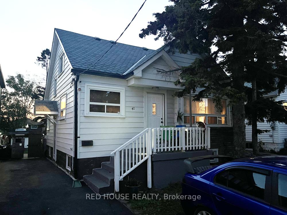 Front of 40 North Woodrow Boulevard