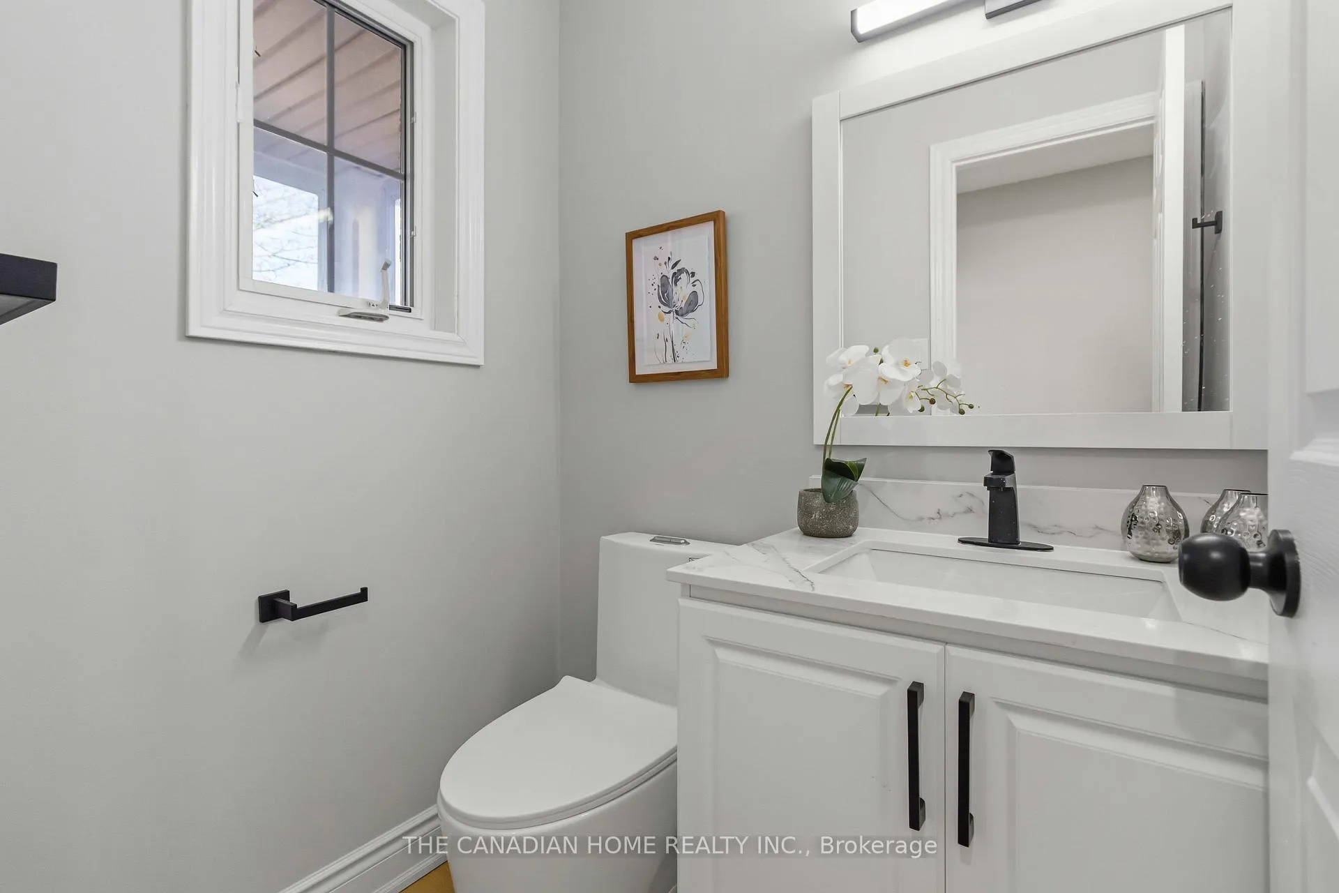 Photo 11 of 20 Ridgemore Crescent, Brampton, Fletcher's Meadow — HOMEH