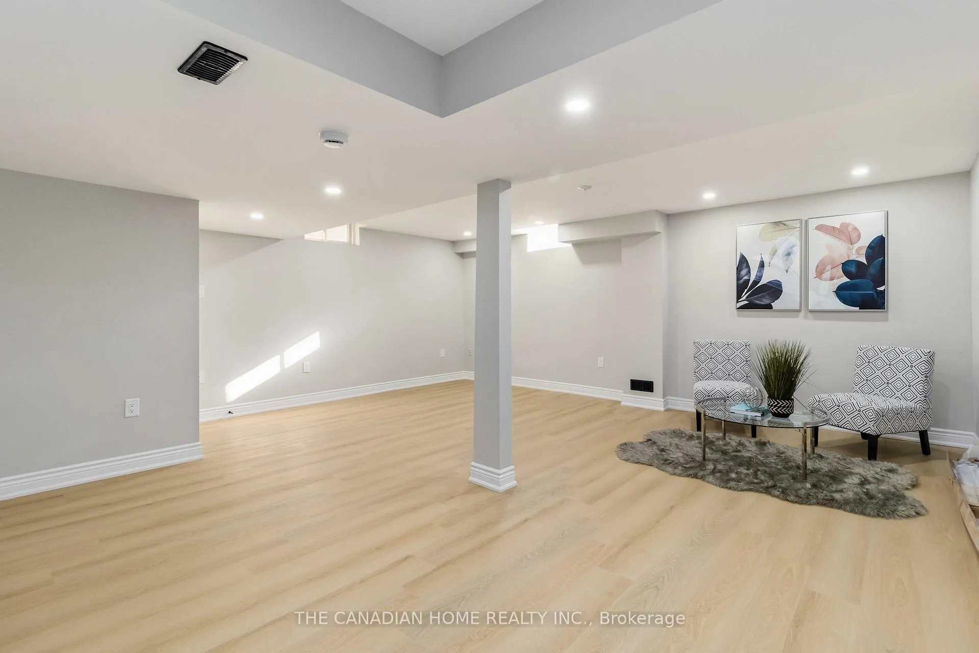 Photo 15 of 20 Ridgemore Crescent, Brampton, Fletcher's Meadow — HOMEH