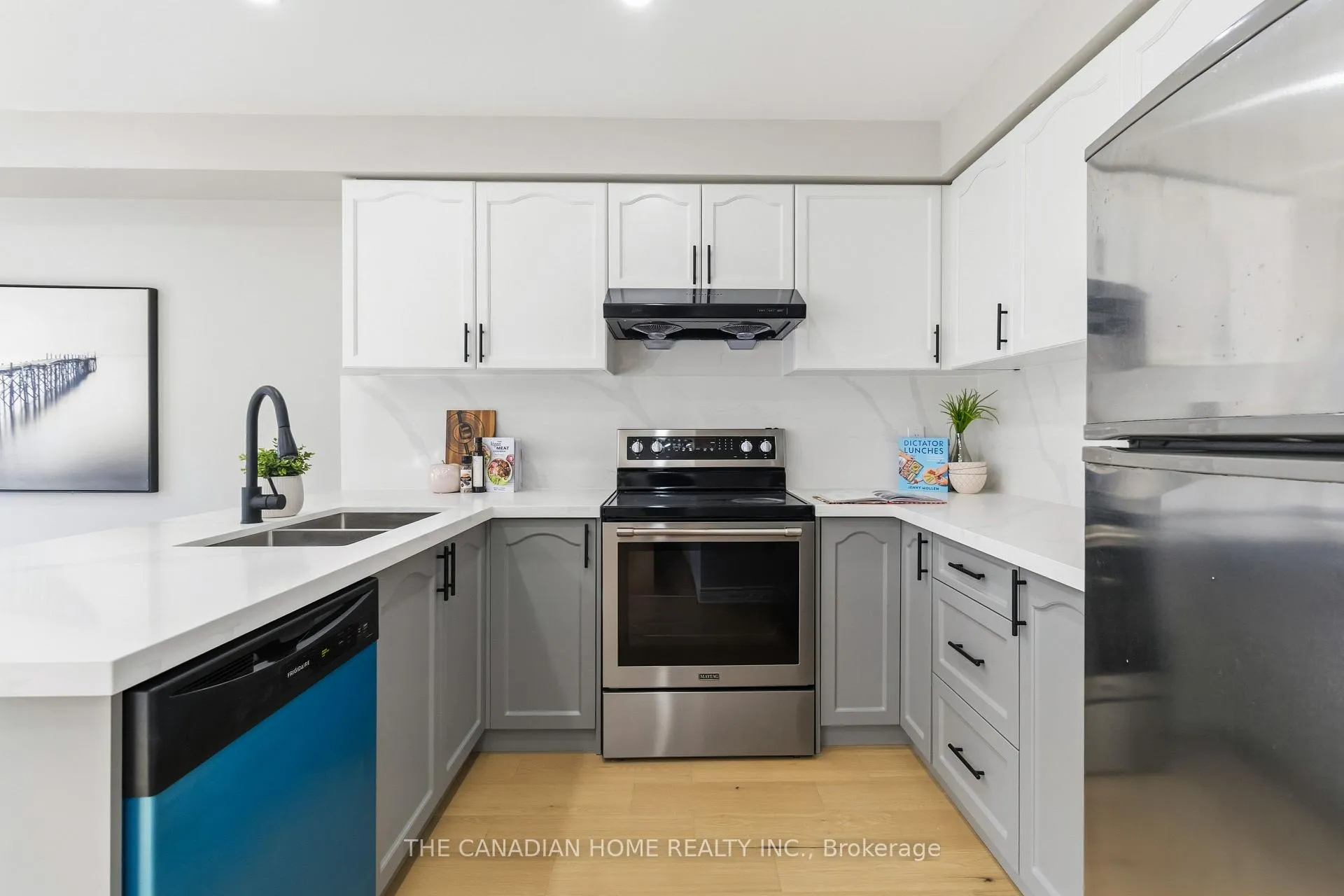 Photo 20 of 20 Ridgemore Crescent, Brampton, Fletcher's Meadow — HOMEH