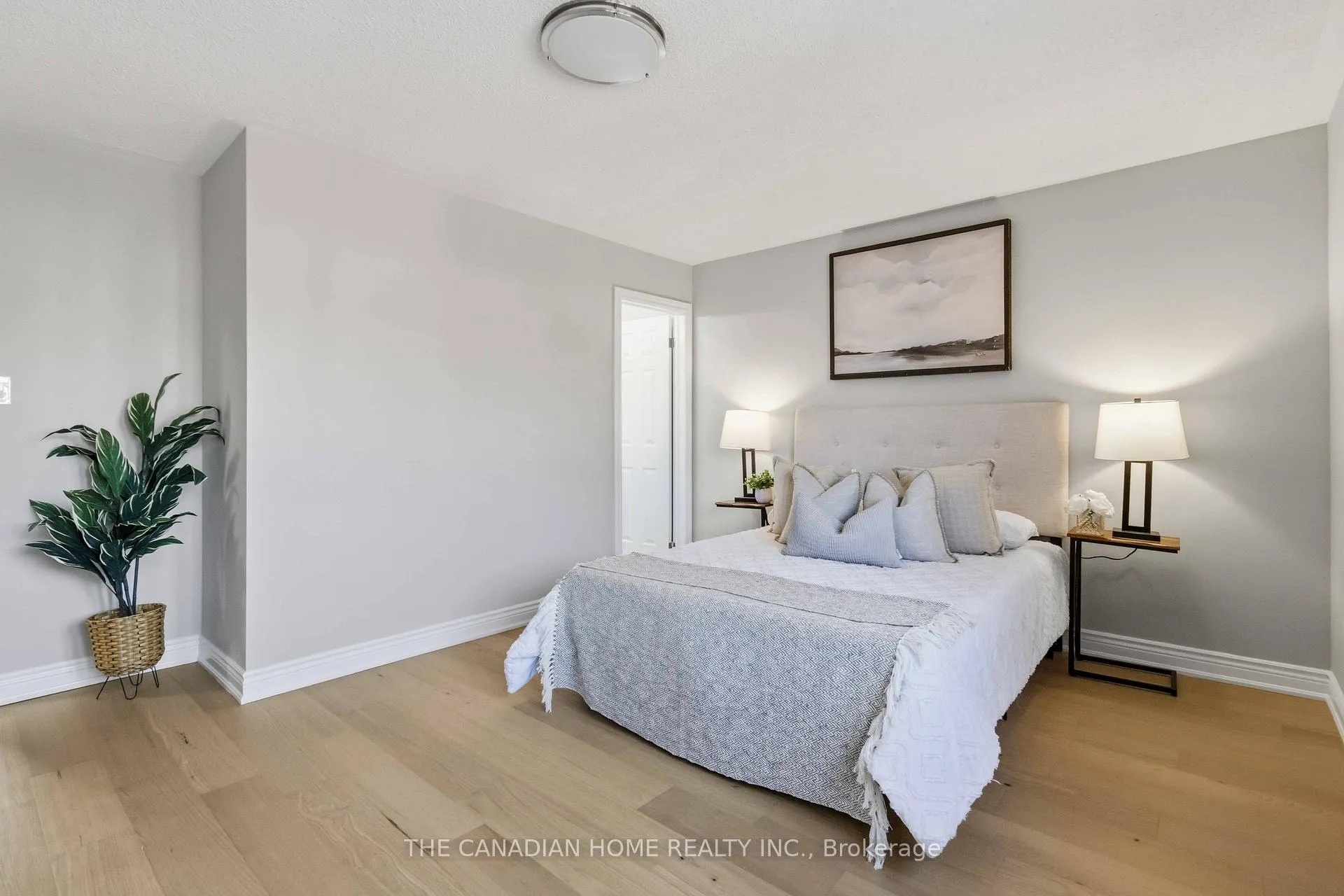 Photo 23 of 20 Ridgemore Crescent, Brampton, Fletcher's Meadow — HOMEH
