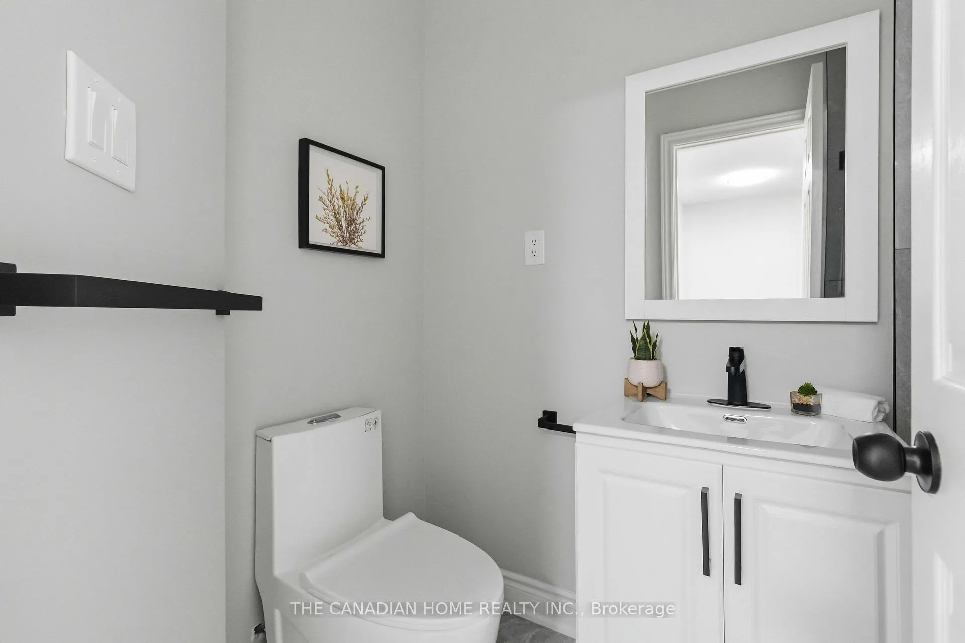 Photo 26 of 20 Ridgemore Crescent, Brampton, Fletcher's Meadow — HOMEH