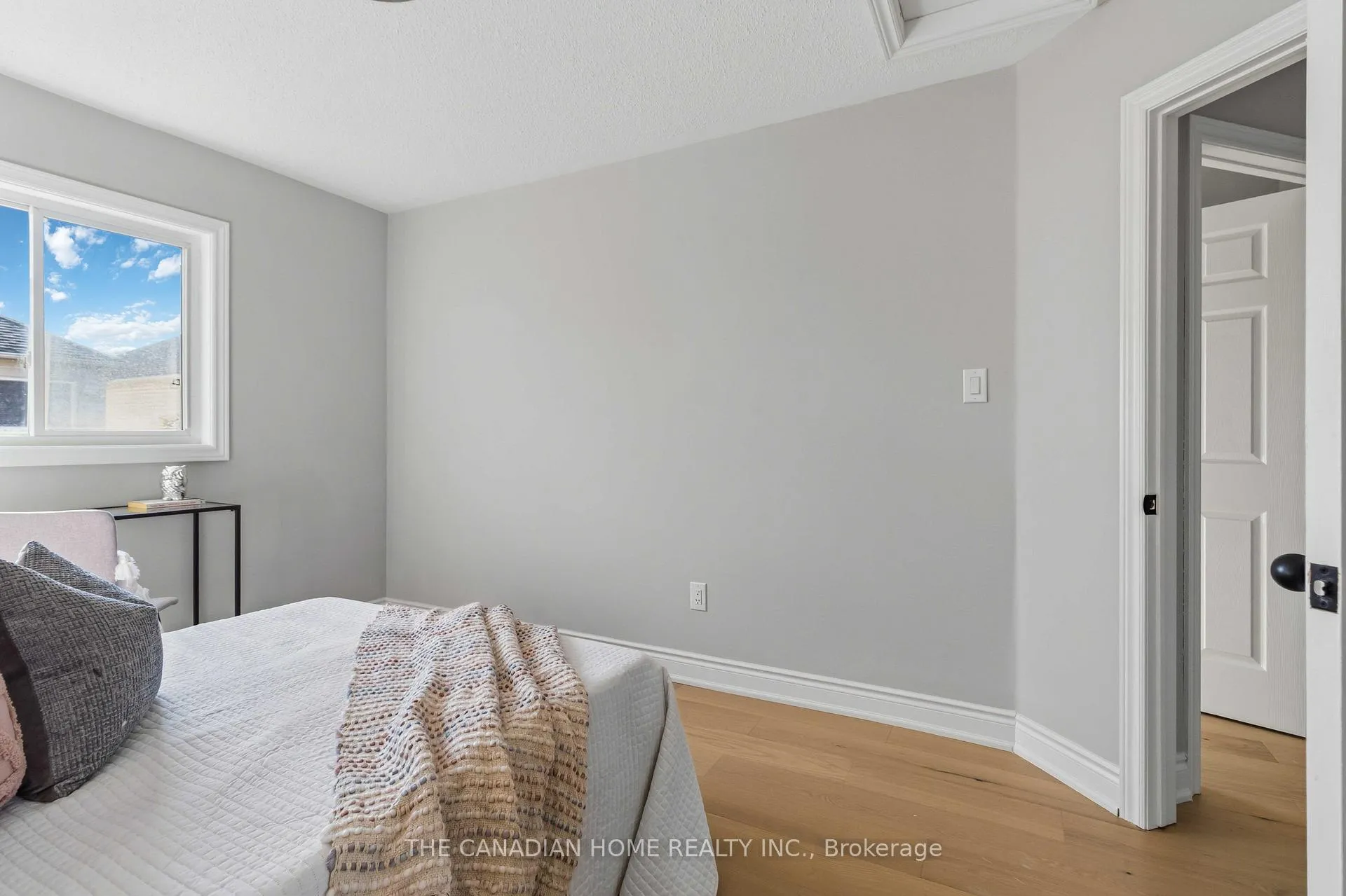 Photo 28 of 20 Ridgemore Crescent, Brampton, Fletcher's Meadow — HOMEH