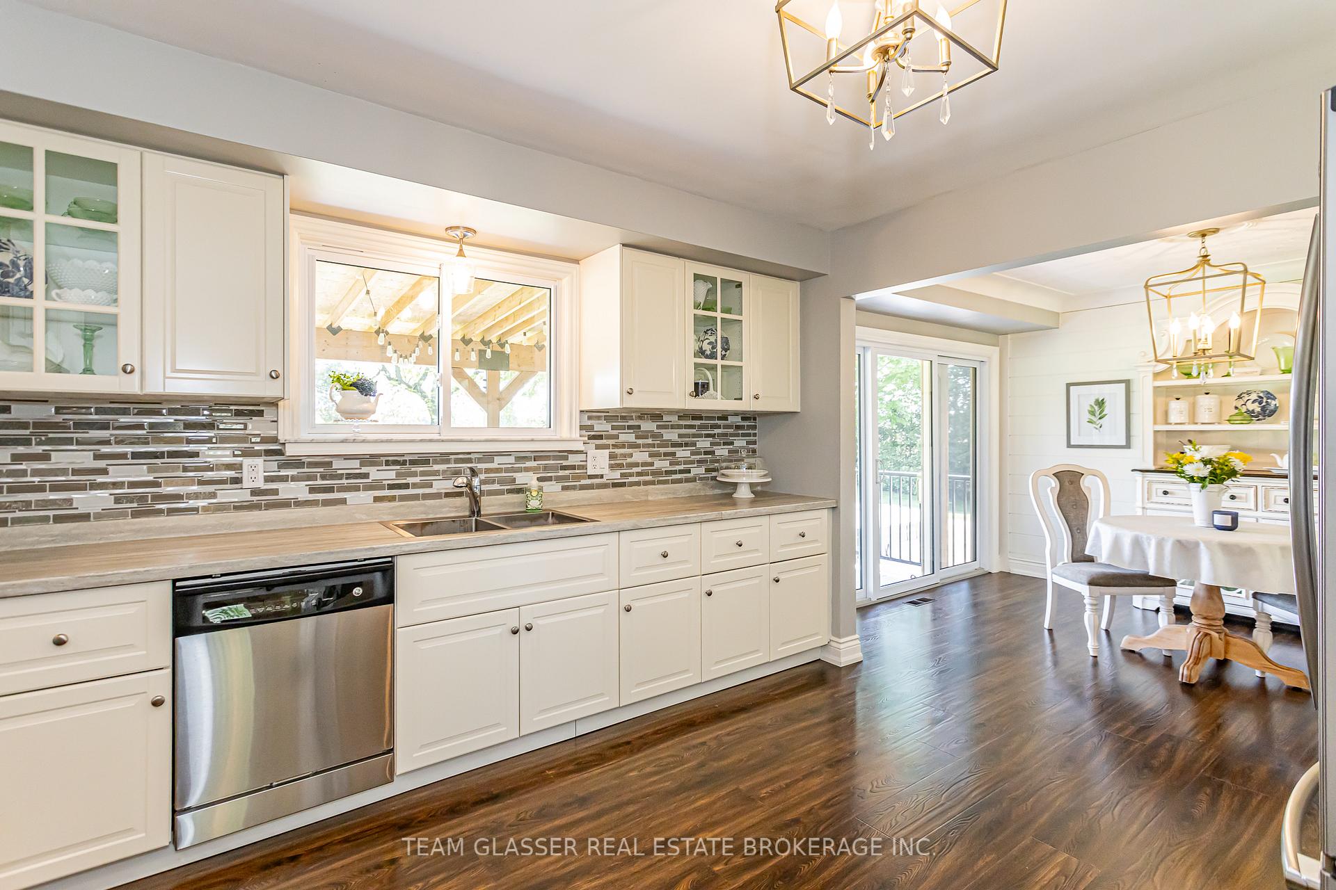 Photo 6 of 8107 Olde Drive, Strathroy-Caradoc, Rural Strathroy-Caradoc — HOMEH