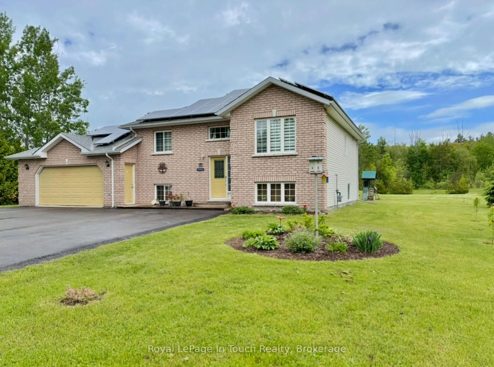 Photo 1 of 29 Duffy Drive, Tay, Rural Tay — HOMEH